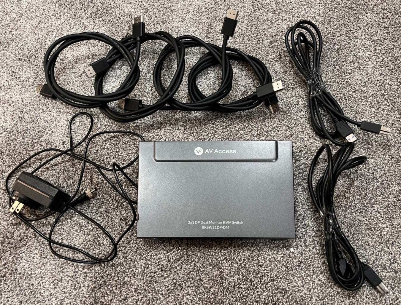 AV Access 8KSW21DP-DM 2 PC 2 Monitor DisplayPort KVM Switch 8K USB 3.0 w/Cables