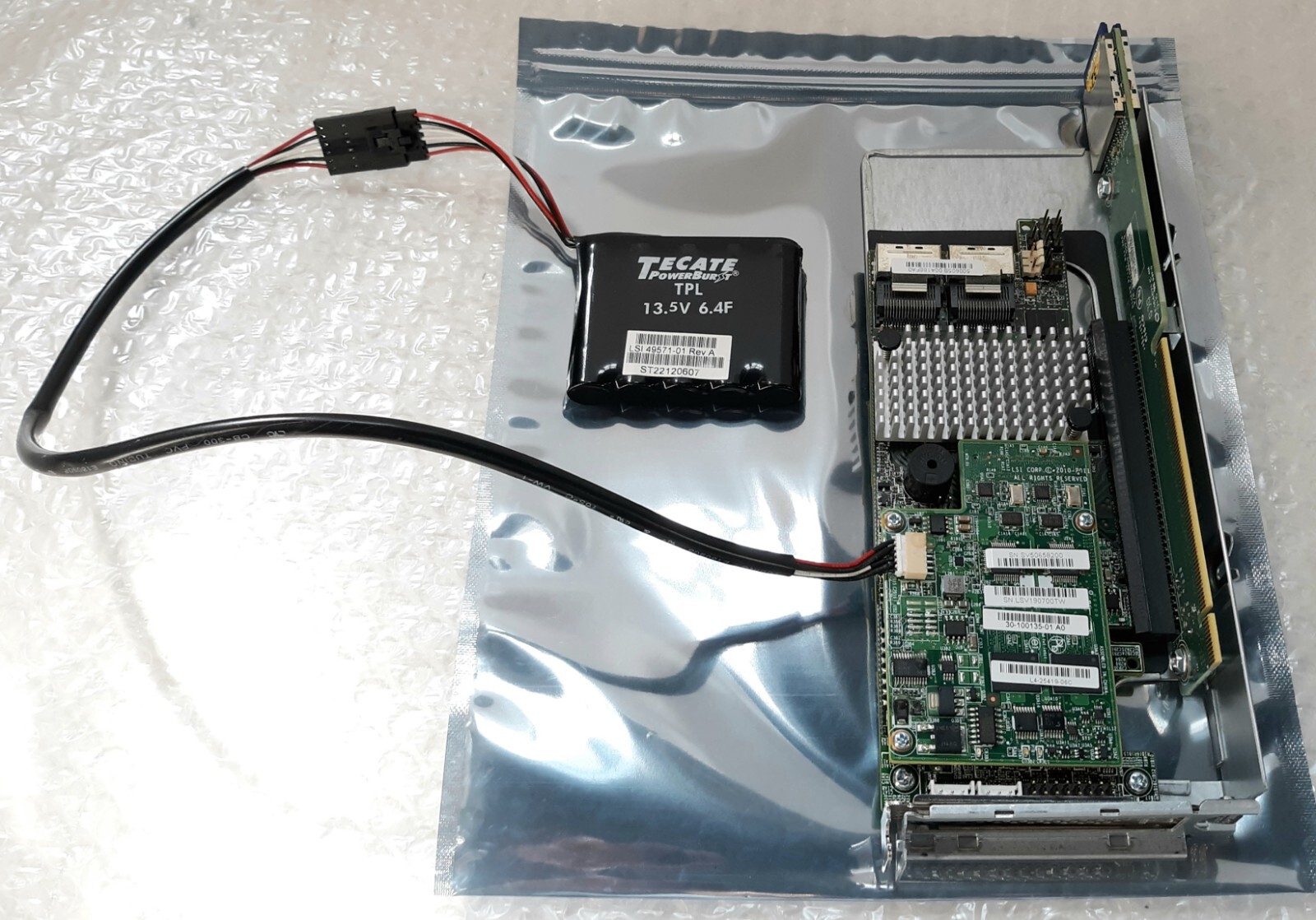 Cisco LSI UCS-RAID9271CV-8i V05 MegaRAID w/ Battery+Riser2+Bracket+2x 32GB SD