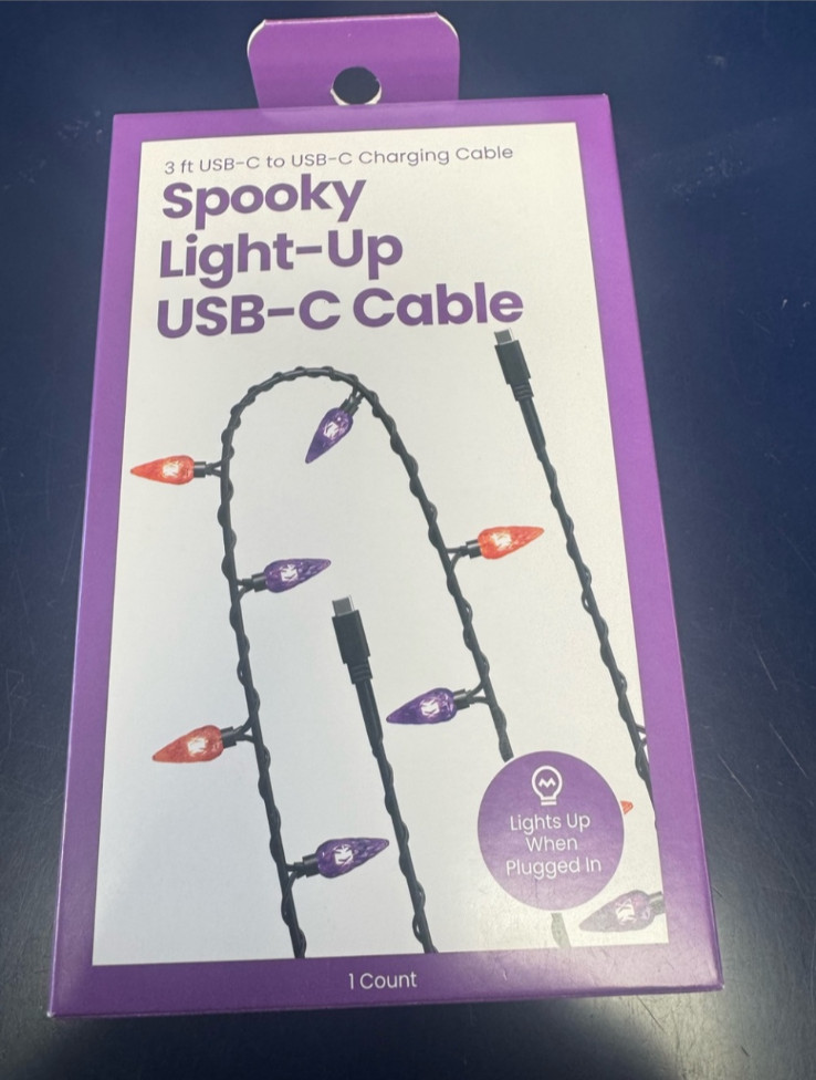 Halloween Light-Up LED USB-C to USB-C Charging Cable 3 ft Black/Purple/Orange