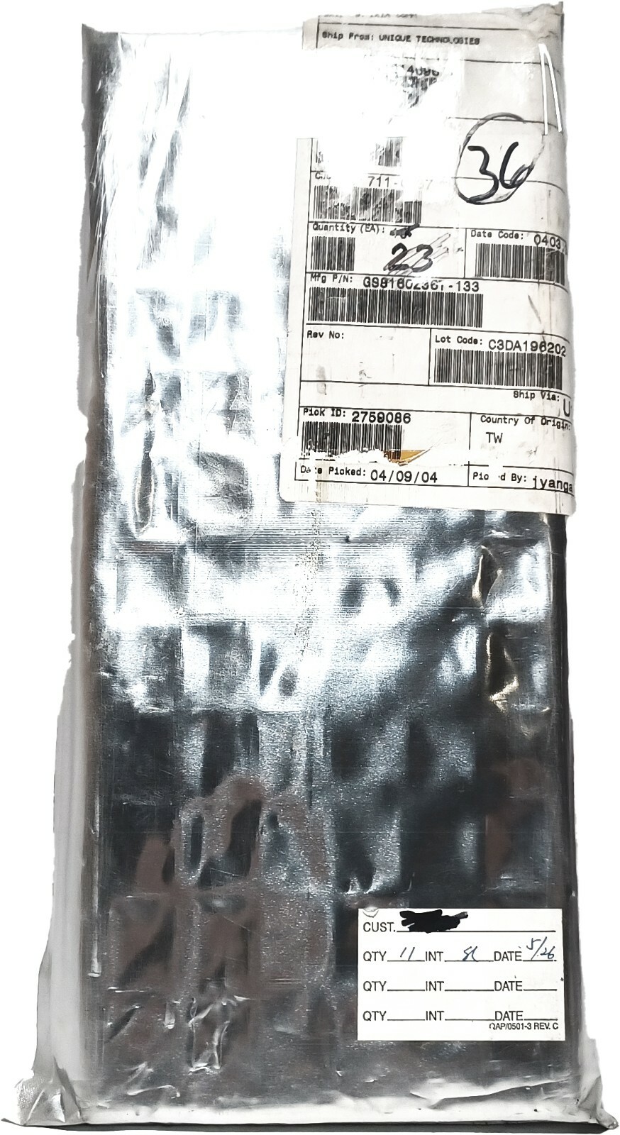 LOT OF 36 GSI GS8160Z36T-133 ZBT SRAM, 512KX36, 8.5ns, CMOS, PQFP100