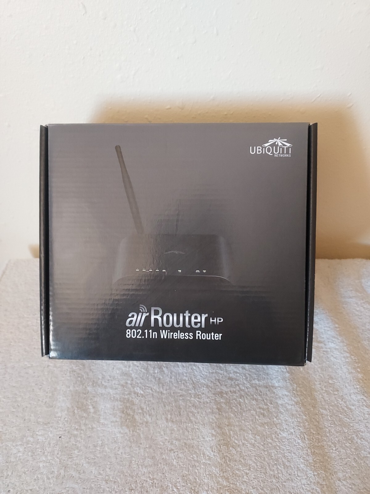 Ubiquiti Networks airRouter HP 802.11n Indoor Wireless Router NIB Black 