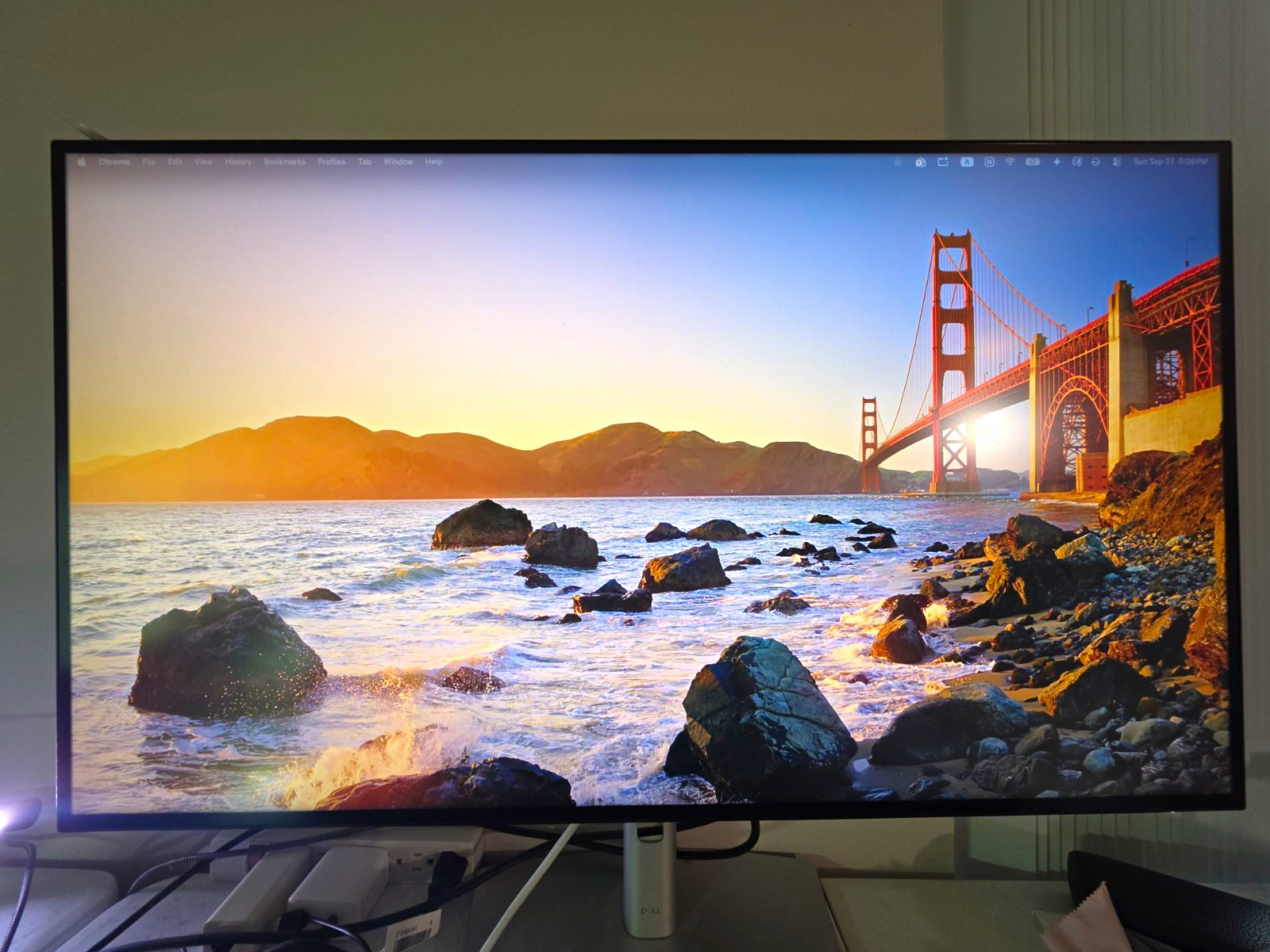 Dell UltraSharp U3223QE 32'' 4K 3840x2160 USB-C Monitor w/ USB Hub, With Box