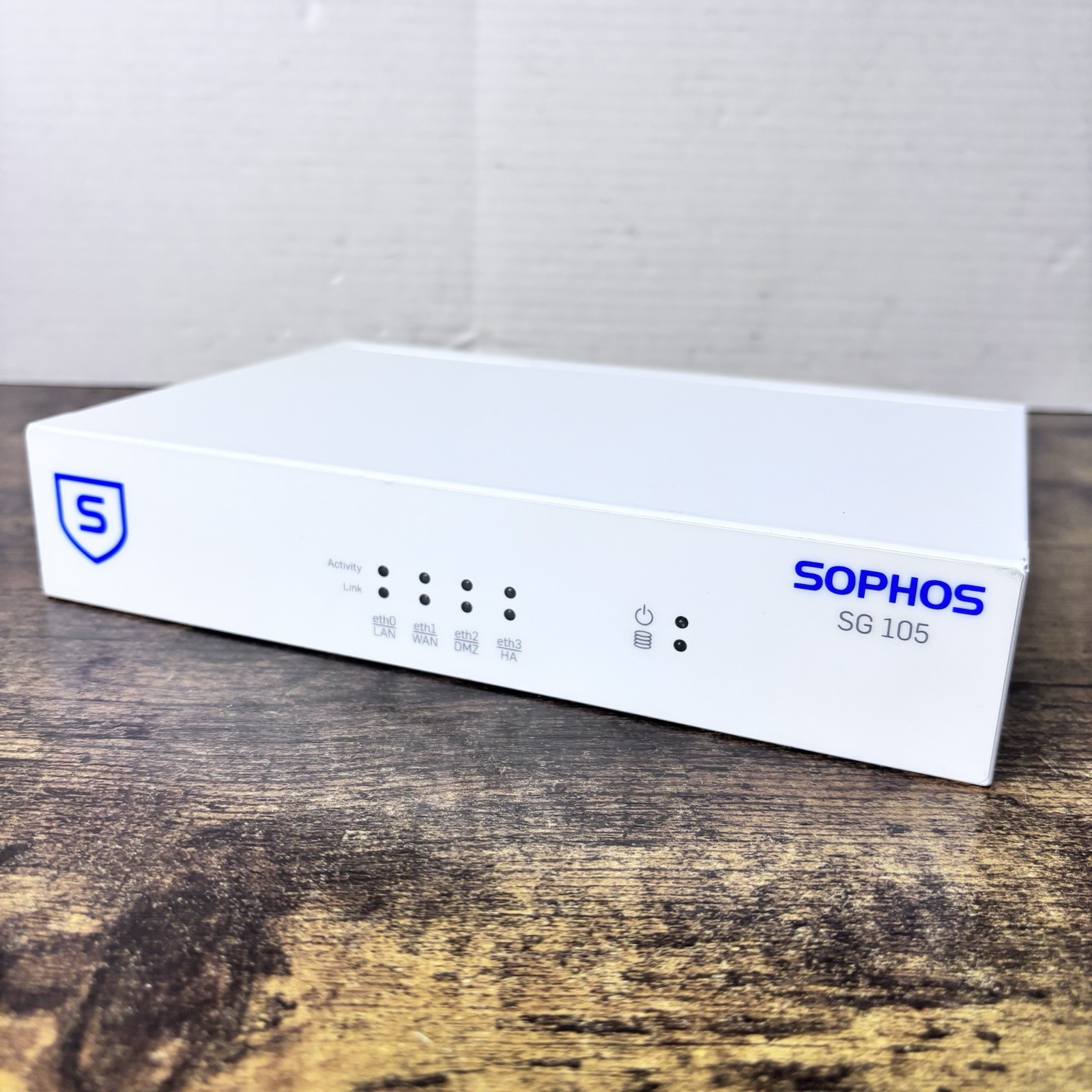 Sophos SG 105 Rev. 2 Firewall Network Security VPN Appliance