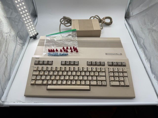 Commodore C128 Comp w/ Original Box TESTED & WORKING + Original & PETG Key Plung