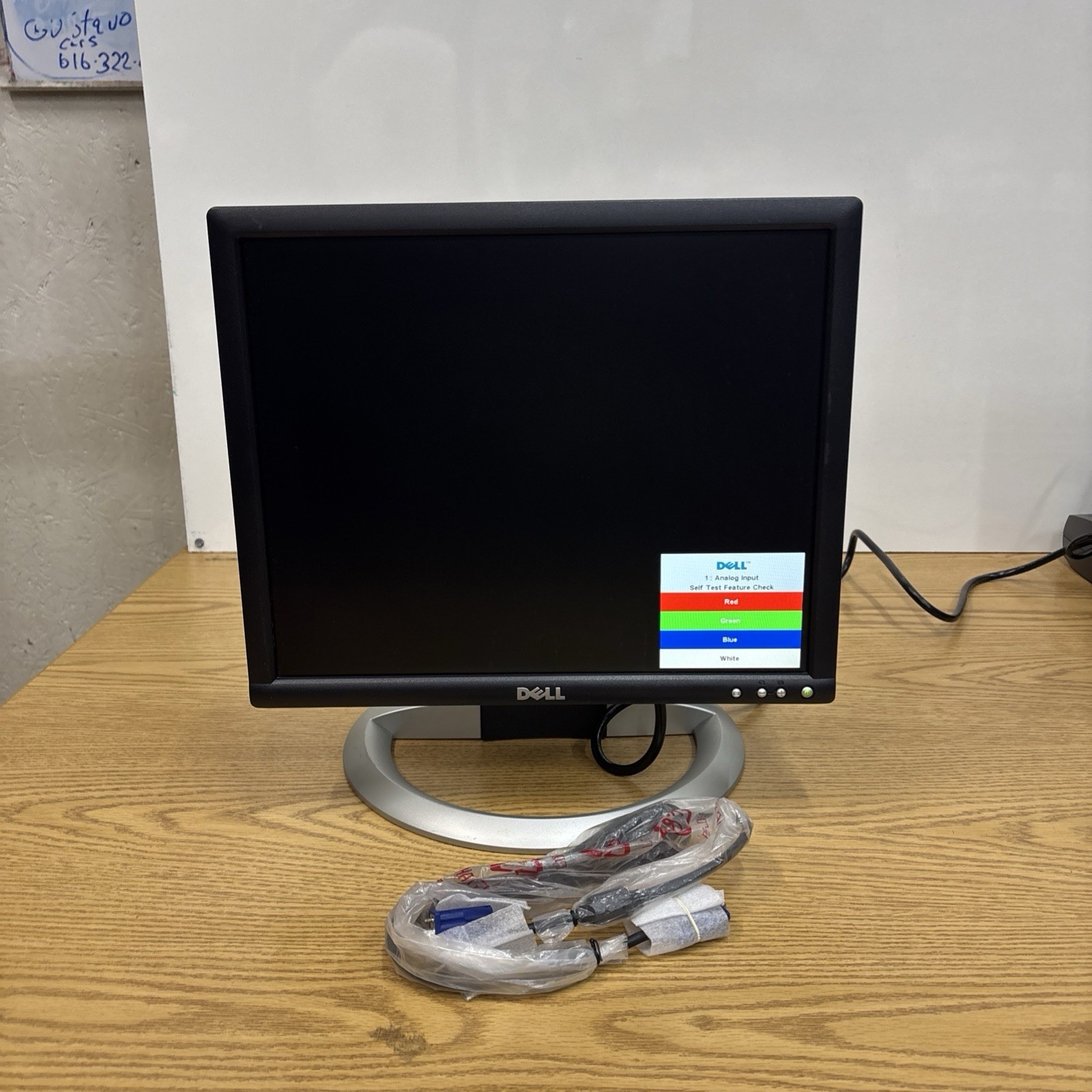 Dell 1704FPTt 17" VGA LCD Monitor***Working