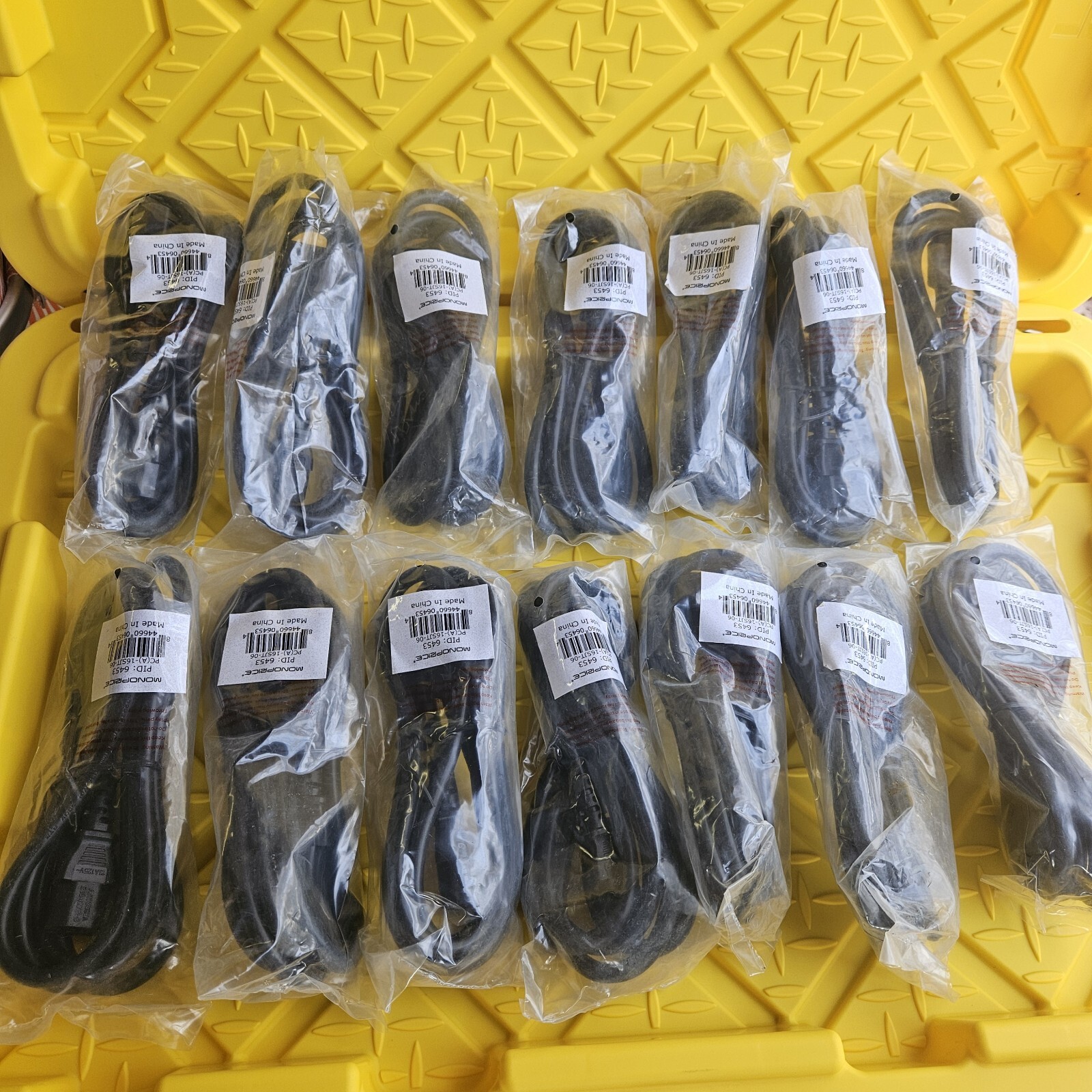 Monoprice Power Extension Cord 6ft 3 Conductor - 14 PC
