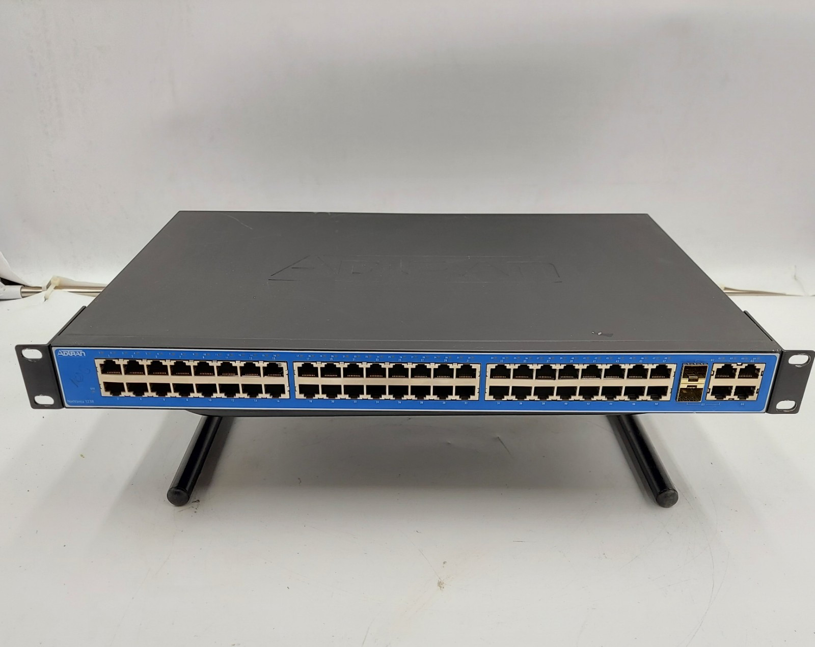 Adtran NetVanta 1238 P/N: 1700598G1 Network Switch