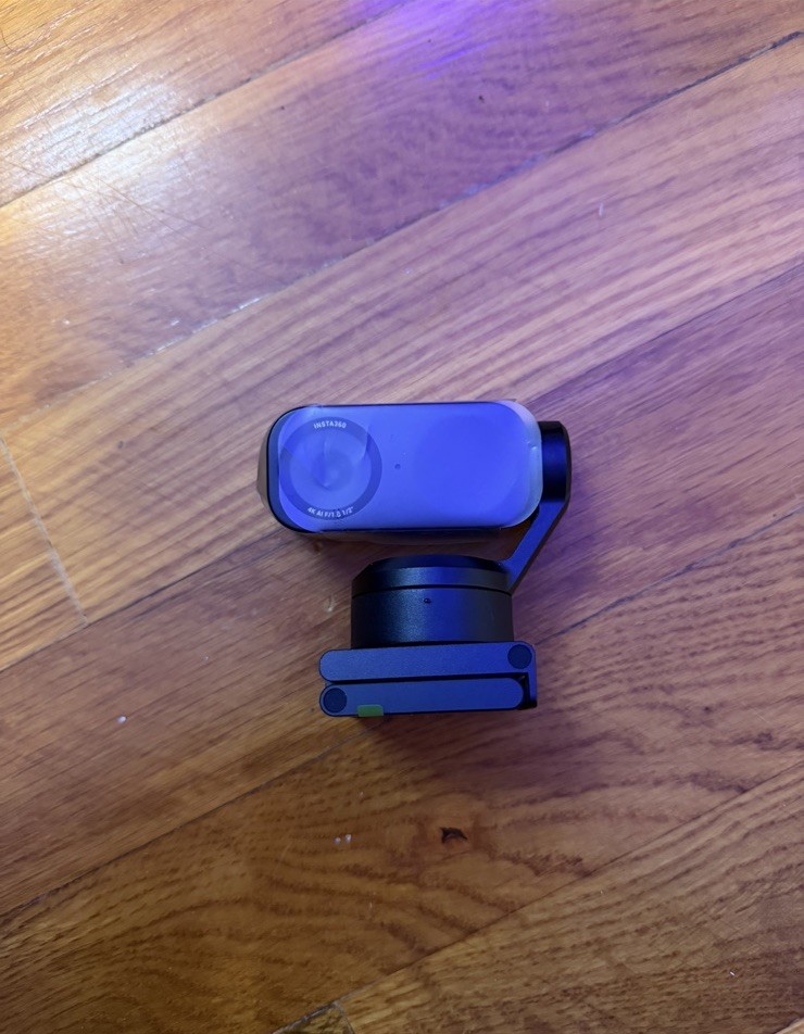 Insta360 Link 2 AI-powered 4K  Webcam