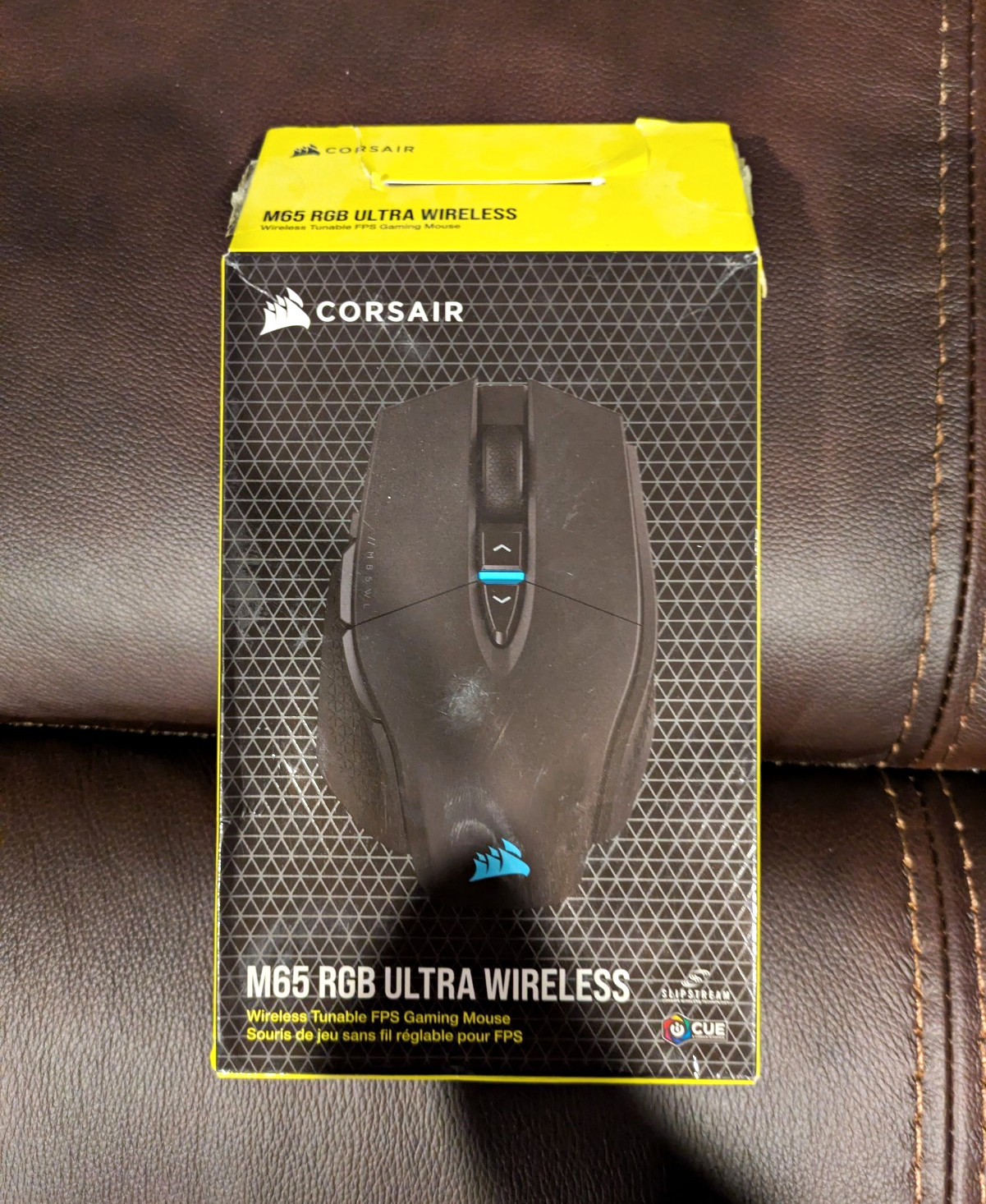 Corsair M65 RGB Ultra Wireless Optical Gaming Mouse 26000 DPI  Black