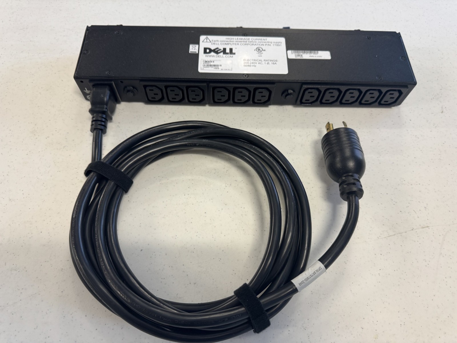 Dell AP6021 16/20A PDU 200-240VAC 1Ø 13x C13 Outlets 1T891 Power Cord Included