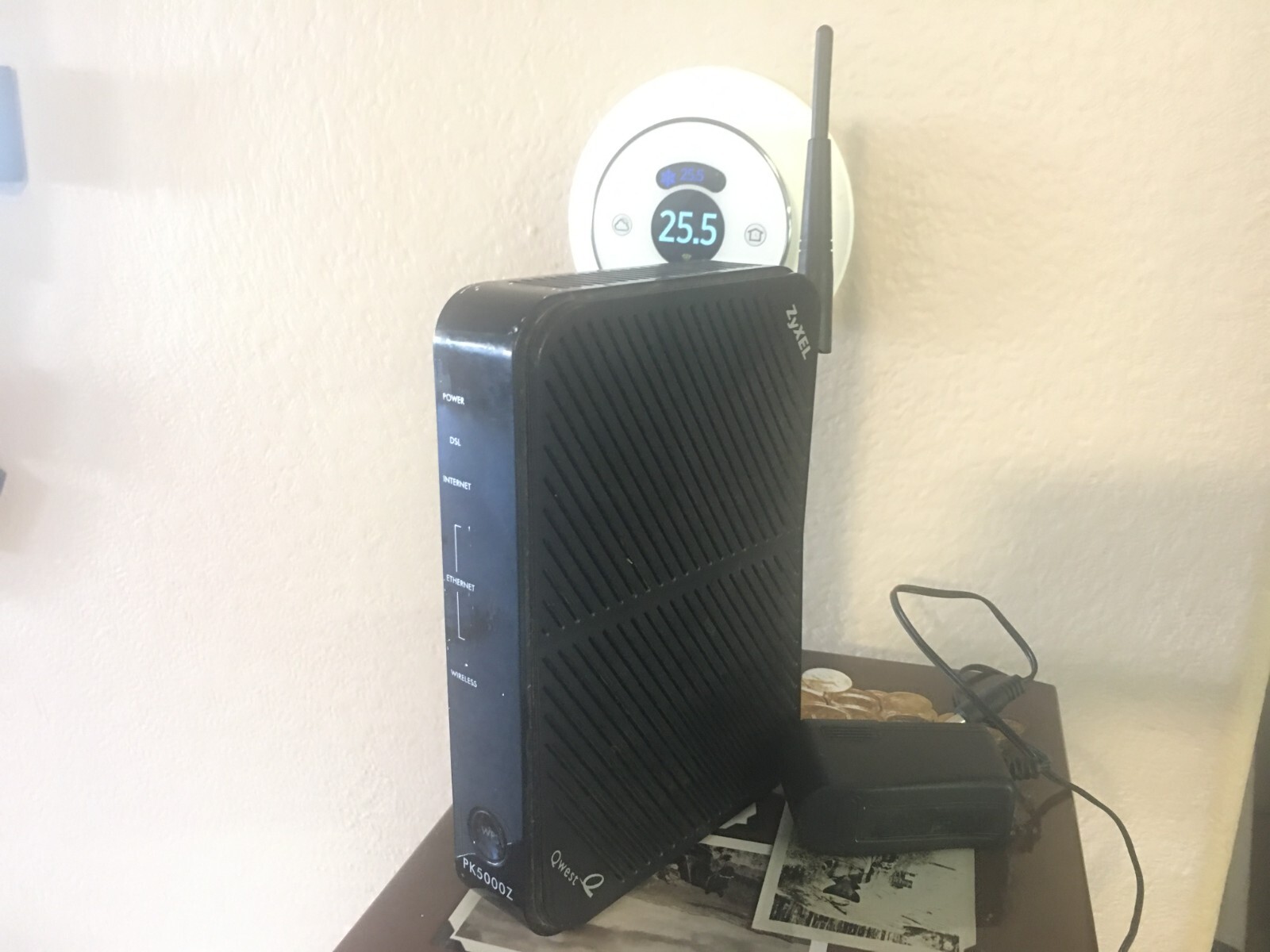 ZyXEL PK5001Z DSL wifi router WITHOUT ANTENNA
