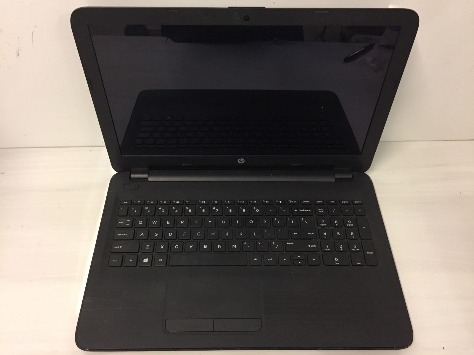 HP 15-ba079dx 15.6" Laptop AMD A10-9600P 2.40GHz 6GB RAM no HDD Boot to BIOS