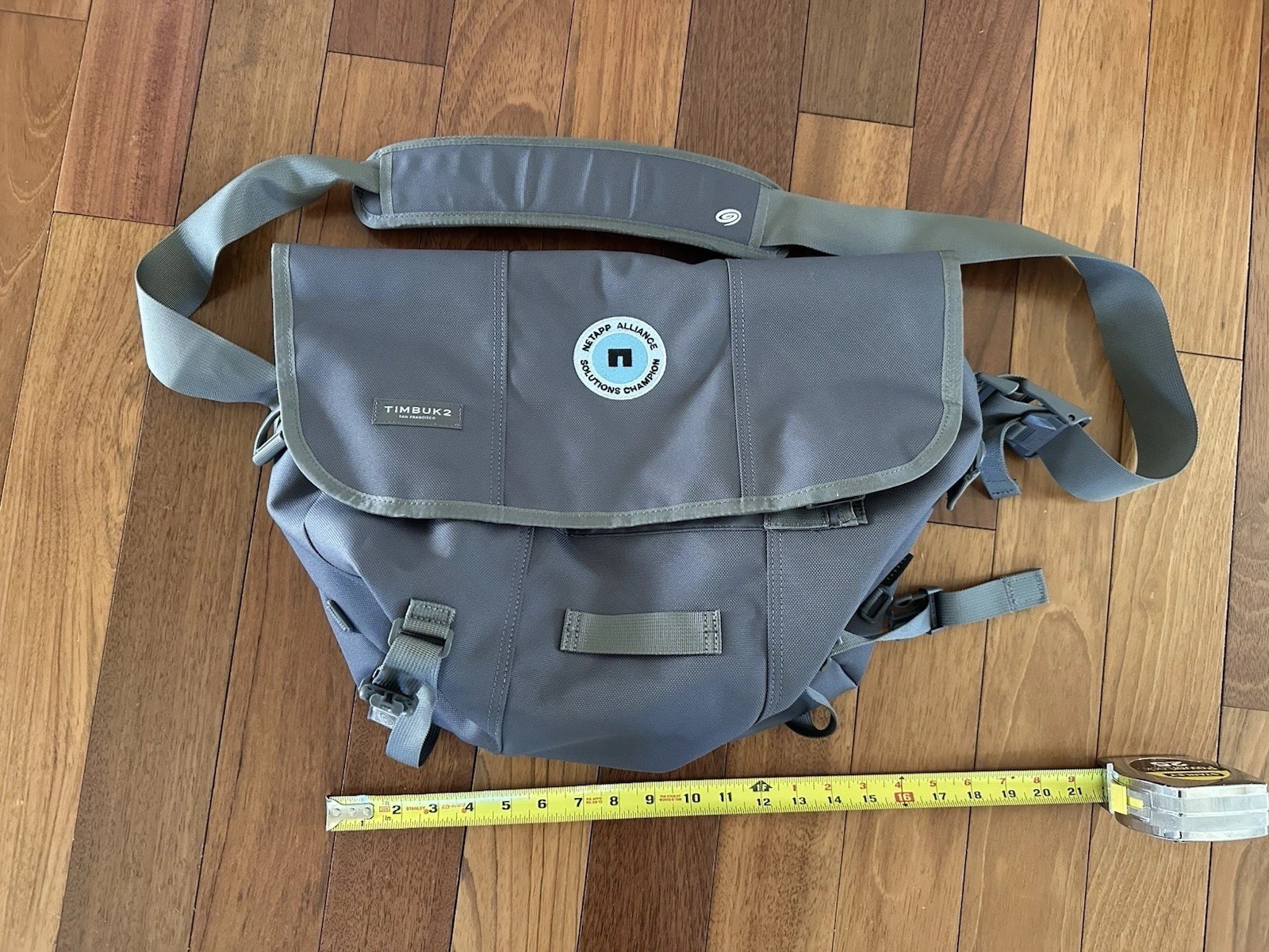 Tumble San Francisco Messenger Bag GREY VERY GOOD CONDITION EMBROIDERED