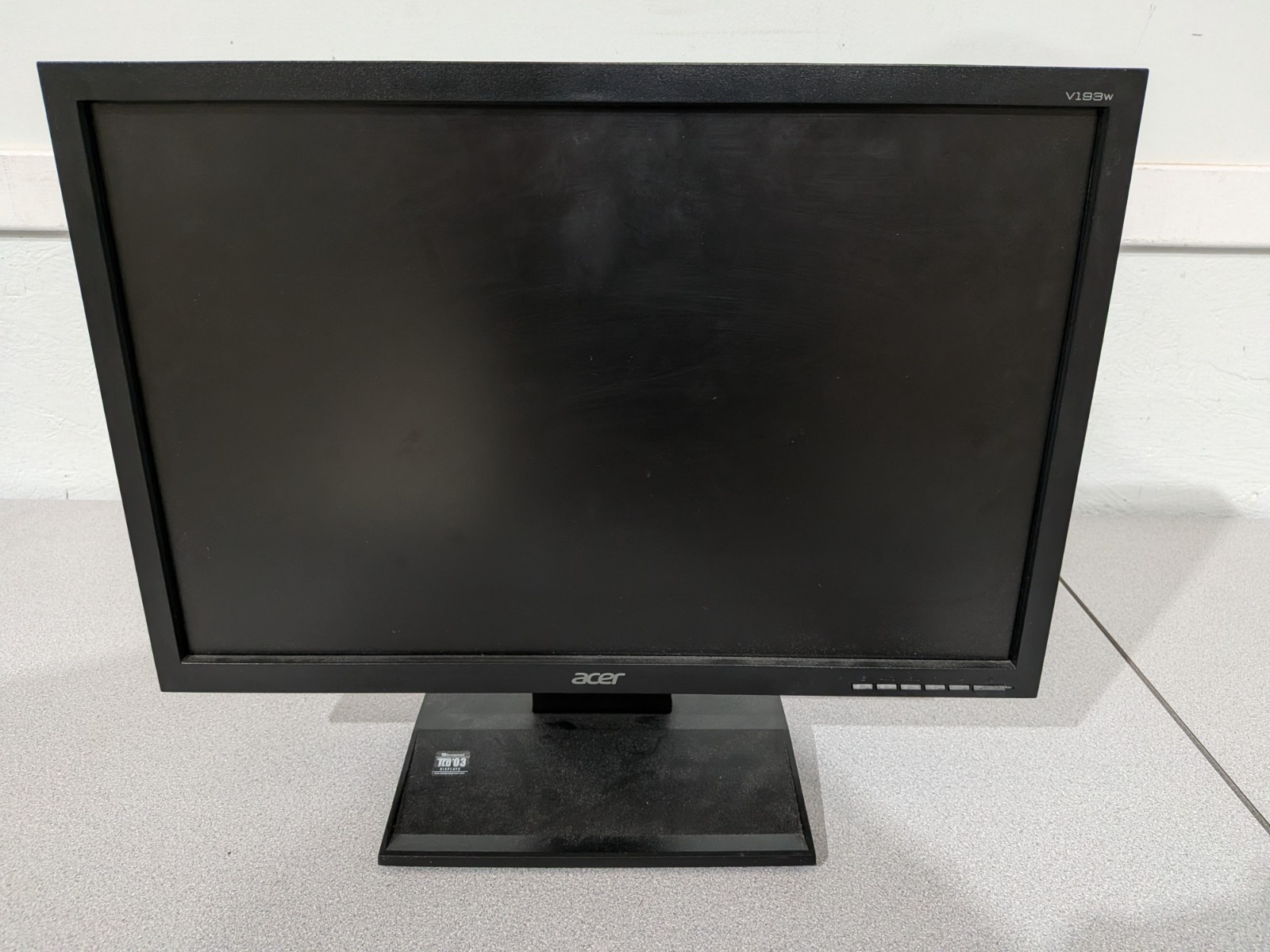 Acer V193W 19in LCD Monitor 1440x900 60Hz 16:10 VGA Widescreen Black with Stand