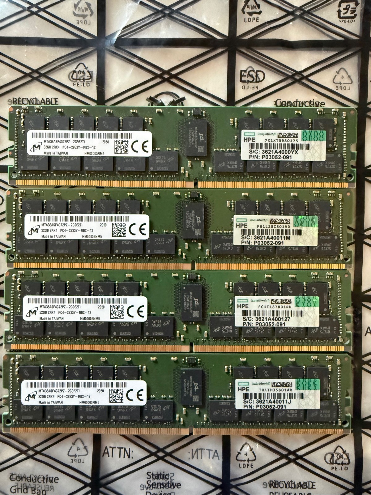 Micron DDR4 ECC 128GB (4x32GB) 2933MHz  MTA36ASF4G72PZ-2G9E2TI HPE P03052-091