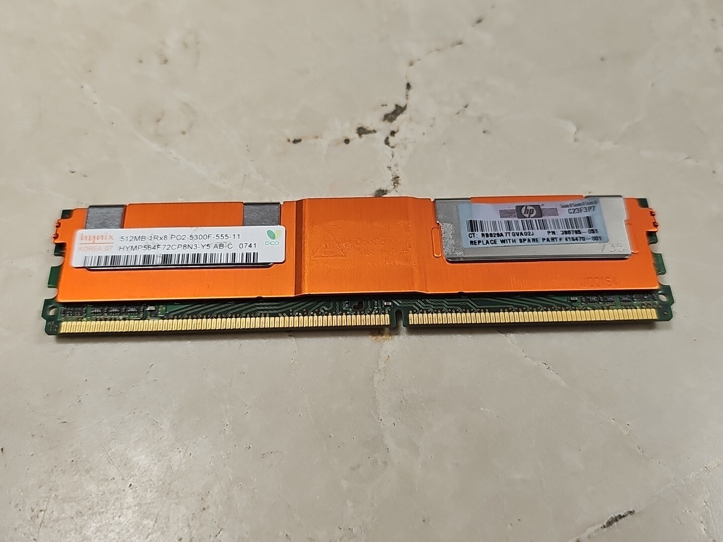 Hynix HYMP564F72CP8D2-Y5 512MB PC2-5300F-555-11 Server Memory RAM FRU 39M5781