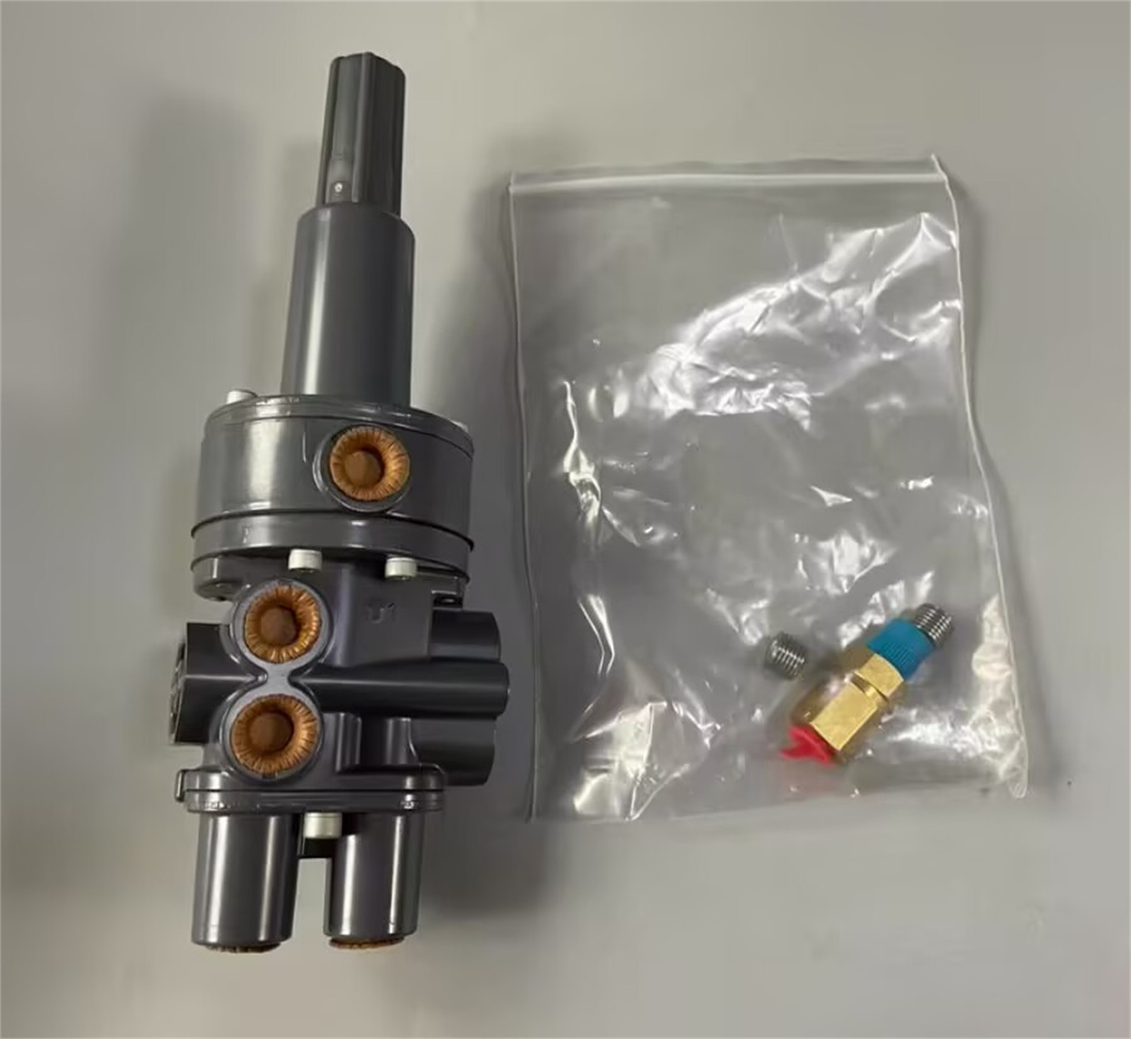 1PC New fisher 377 Three-way valve By DHL or FedEX