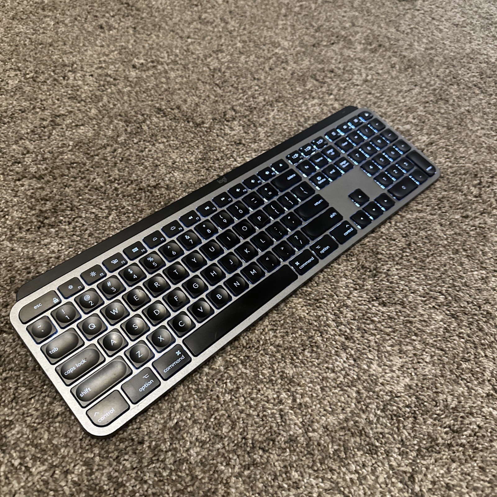 Logitech MX Keys Keyboard for Mac Master Series Graphite Bluetooth