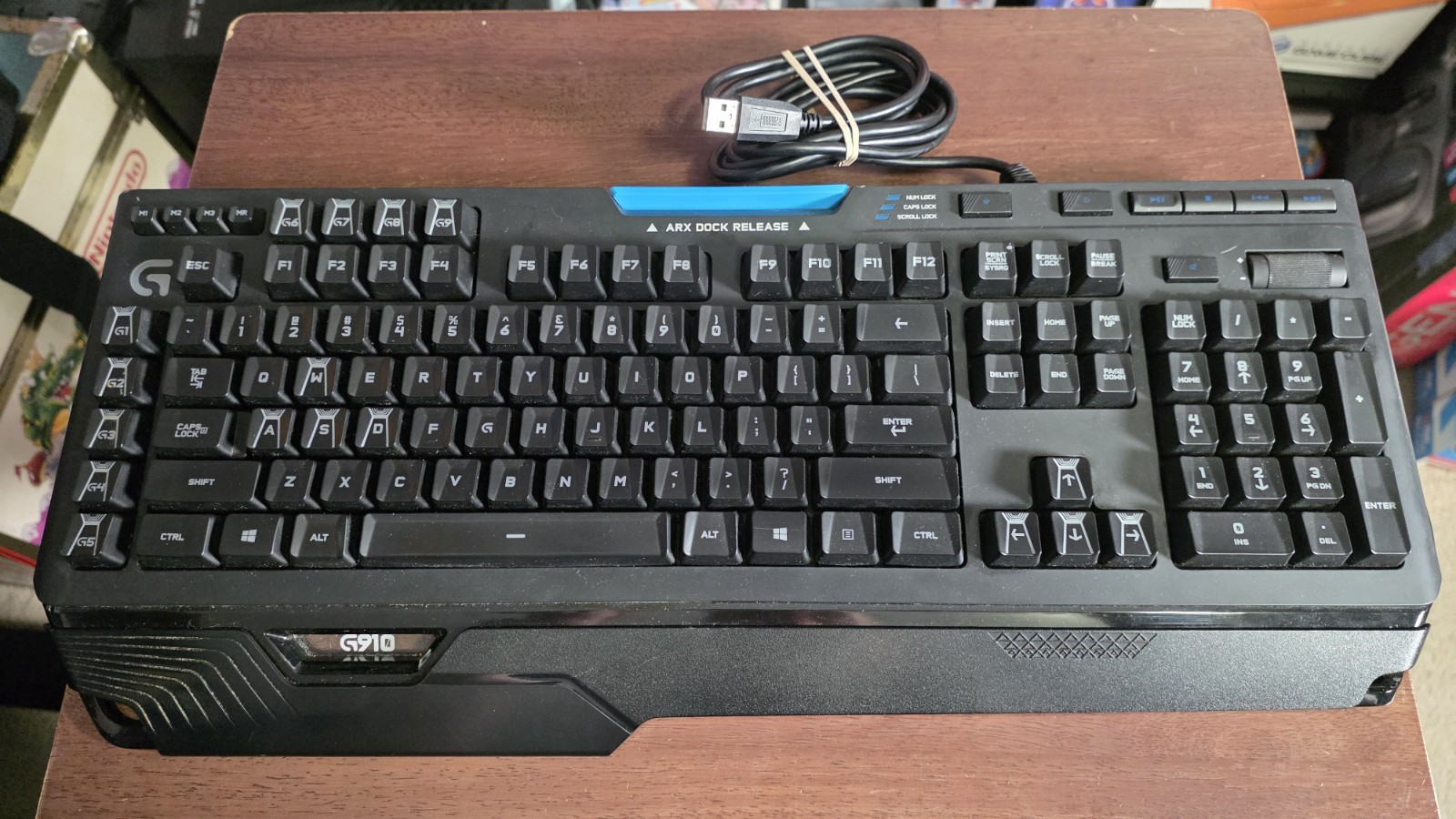 Logitech G910 Orion Spark RGB Mechanical Gaming Keyboard Black READ DESCRIPTION