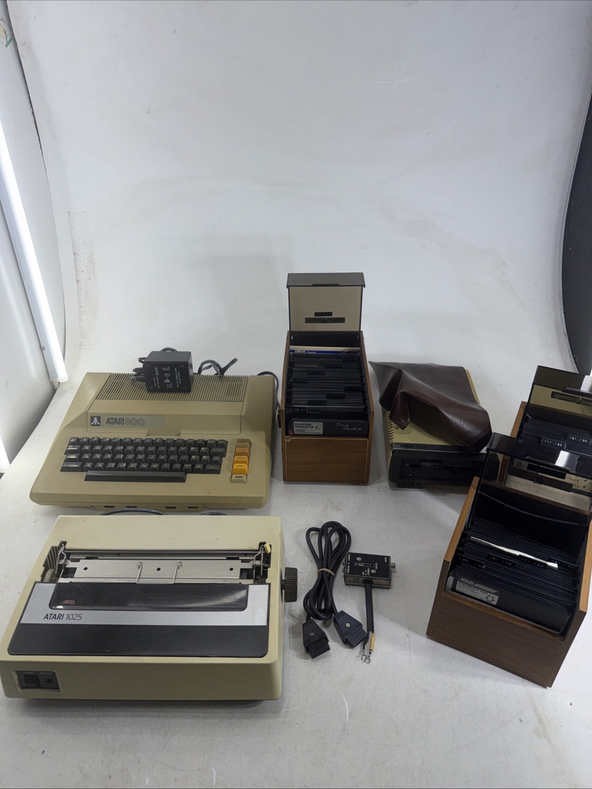 Assorted Atari bundle. 800 1050 1025 Discs Games Etc