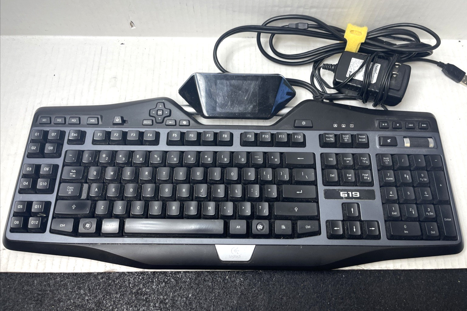 Logitech G19 Gaming Keyboard Color LCD Screen Backlit USB PC Windows Gaming