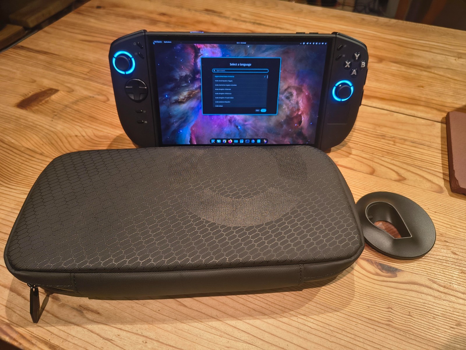 Lenovo Legion Go 2 8.8" 144Hz OLED AMD Ryzen Z2 Extreme 32GB 1TB