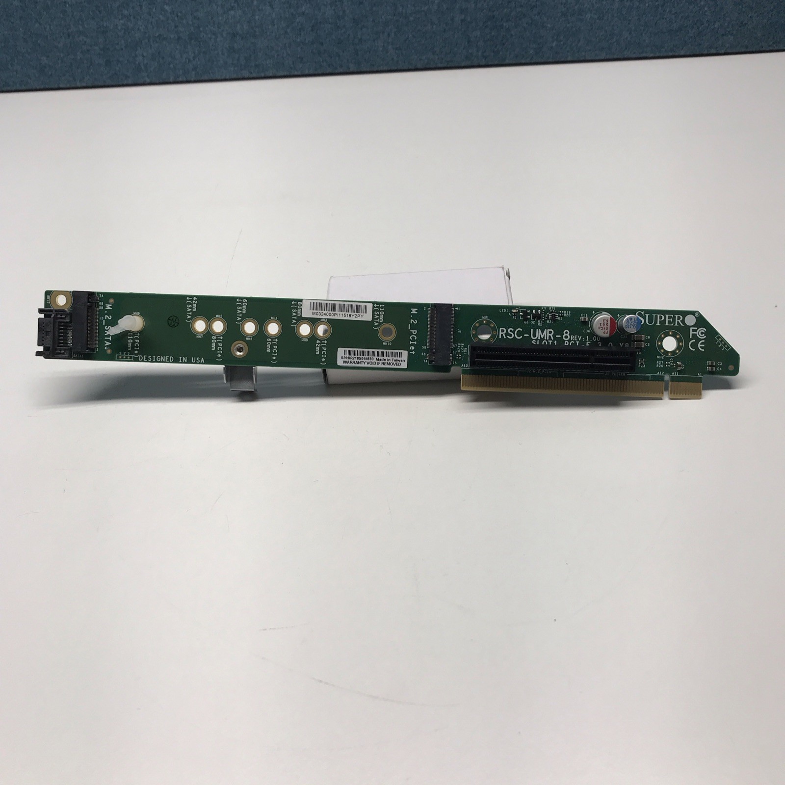 Supermicro RSC-UMR-8 1x PCIe 3.0 x8 1x M.2 PCIe S-ATA Riser Card for CSE-819U