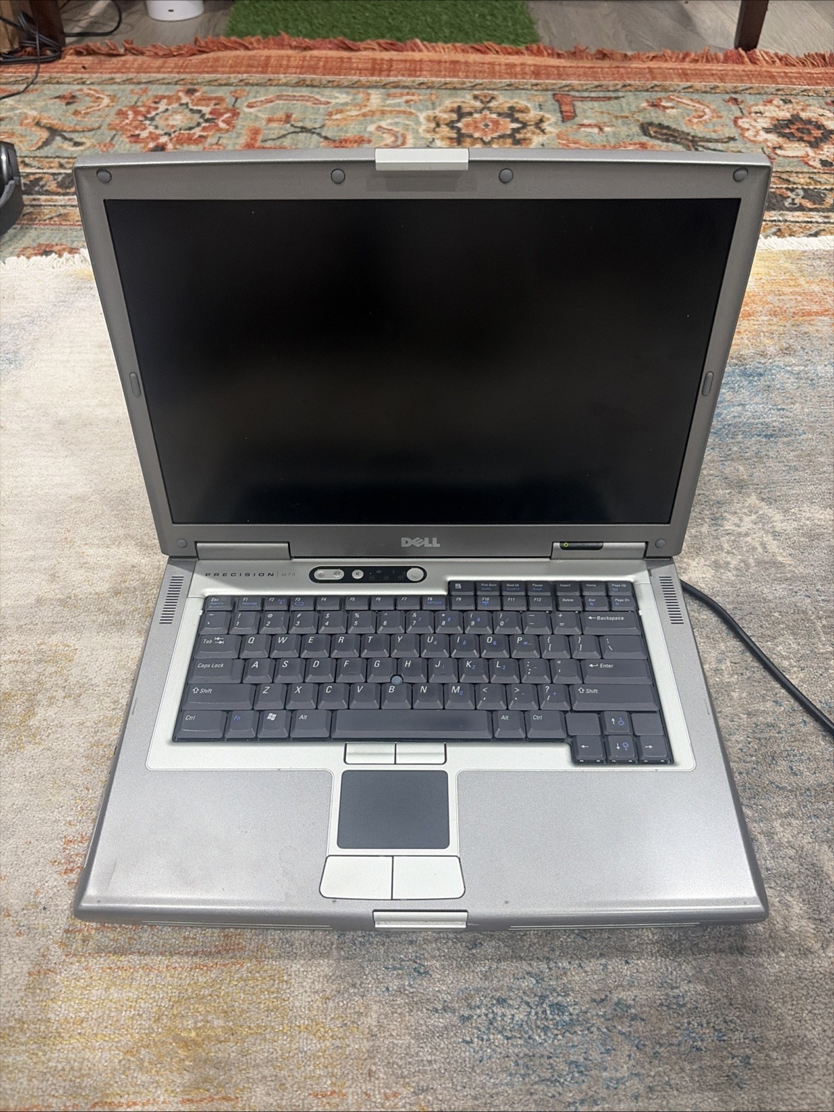 Dell Precision M70 : XP Pro, With Charging Cable
