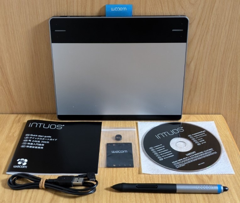 Wacom CTH-480 Intuos Small Creative Pen & Touch Tablet Mint