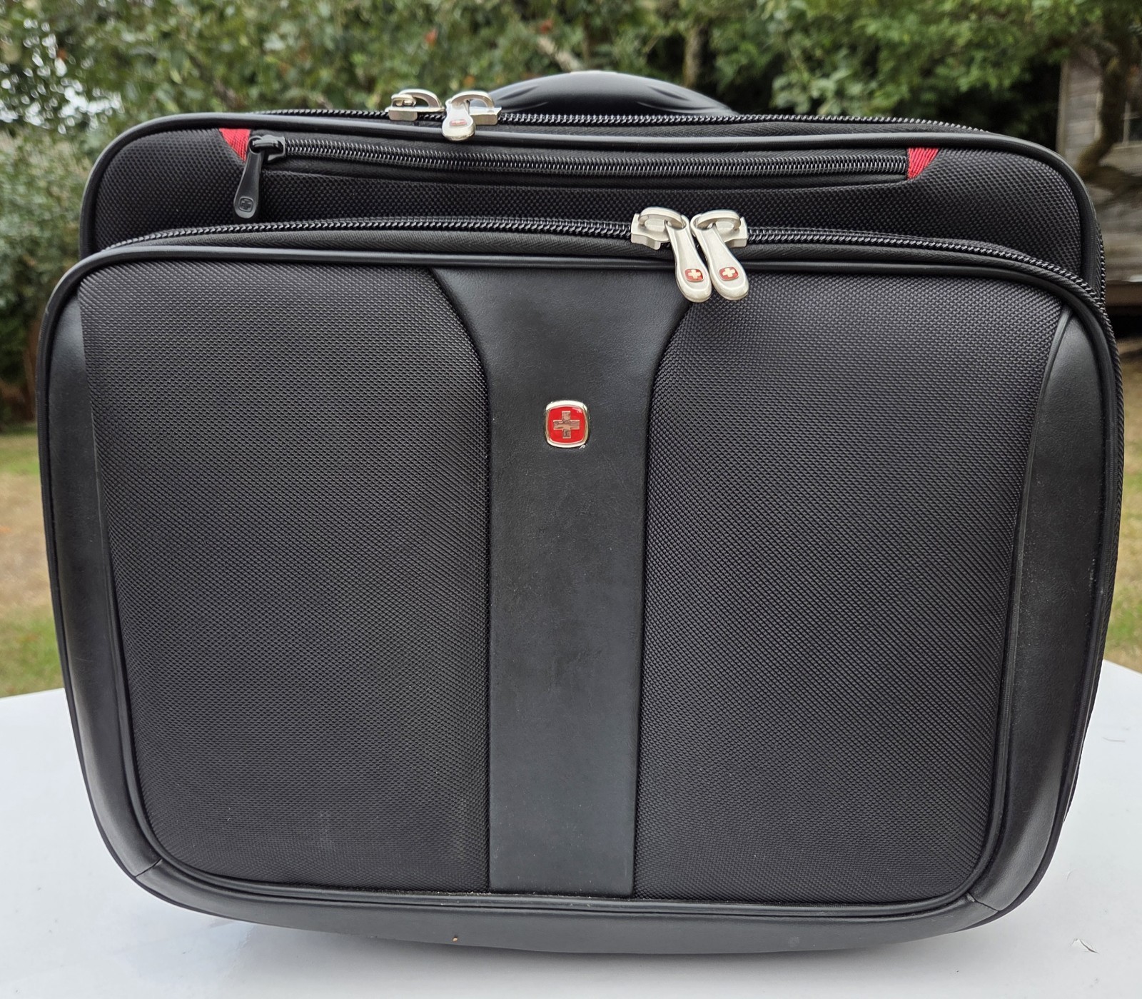 Wenger Swiss Gear Black Triple Gusset Wheeled Computer Case Luggage WA 7953-02