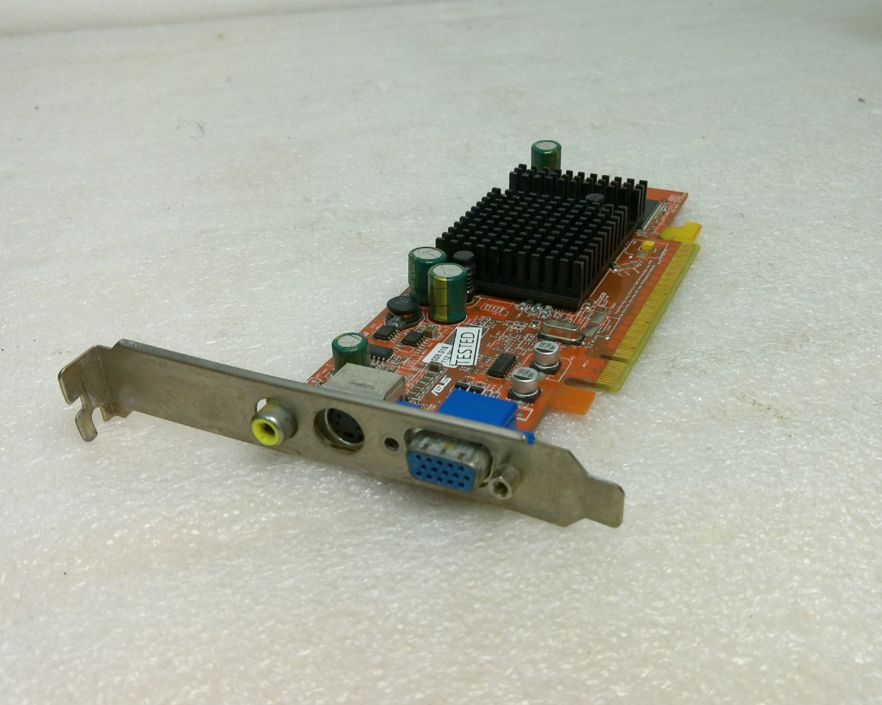 ASUS RV370SE/T/128M HP 5187-6145 128MB PCIe x16 Graphics Card