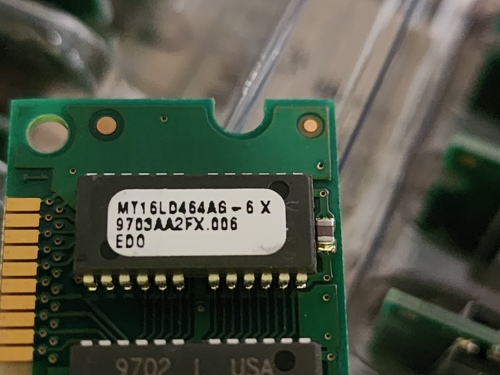 MT16LD464AG-6X Micron 32MB EDO non-ECC Unbuffered 60ns 168-pin Original Memory
