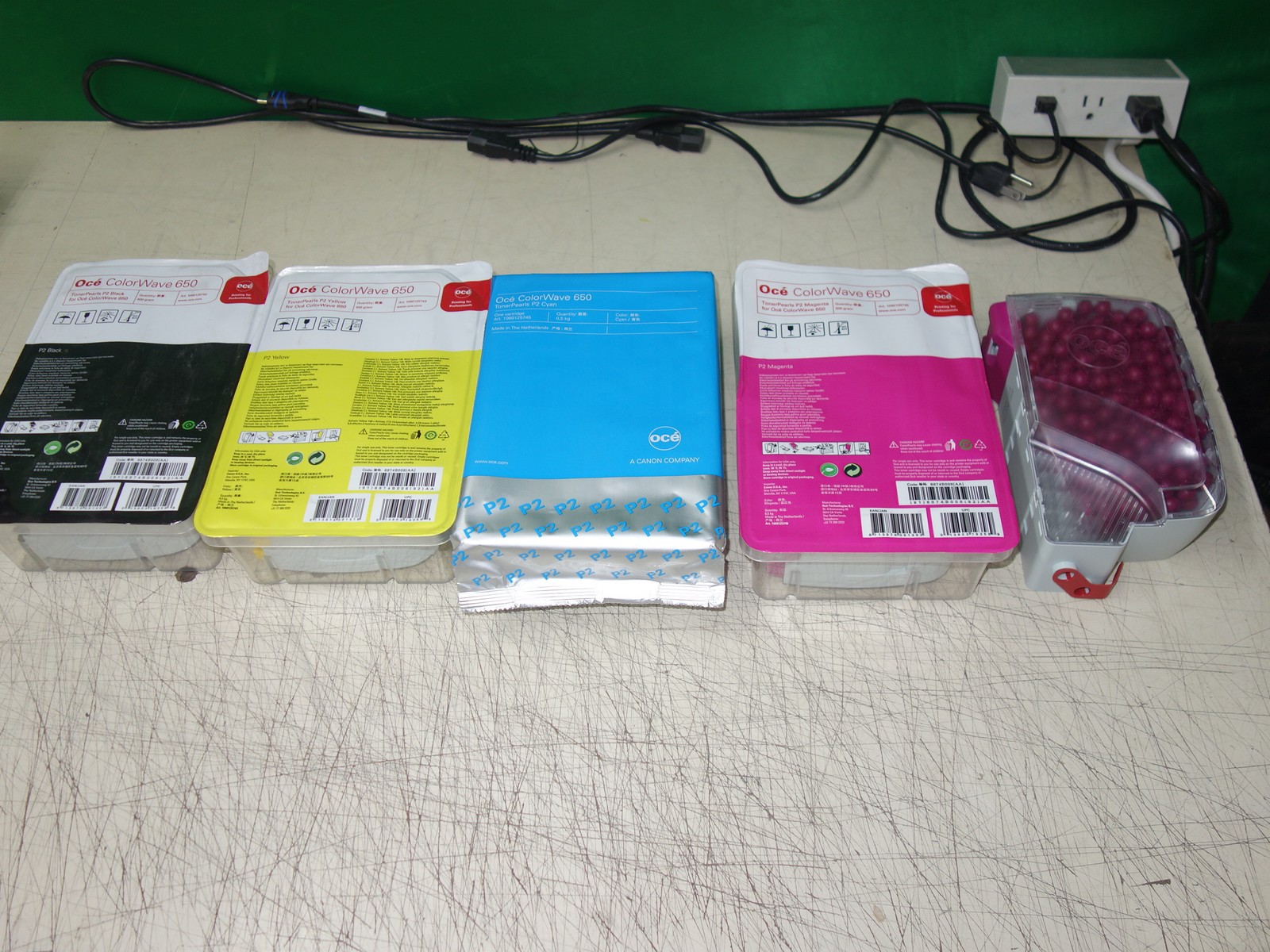 Lot of 5x * OCE Canon Colorwave 650 Toner Pearls P2 1060125743/5/8/52 * NEW