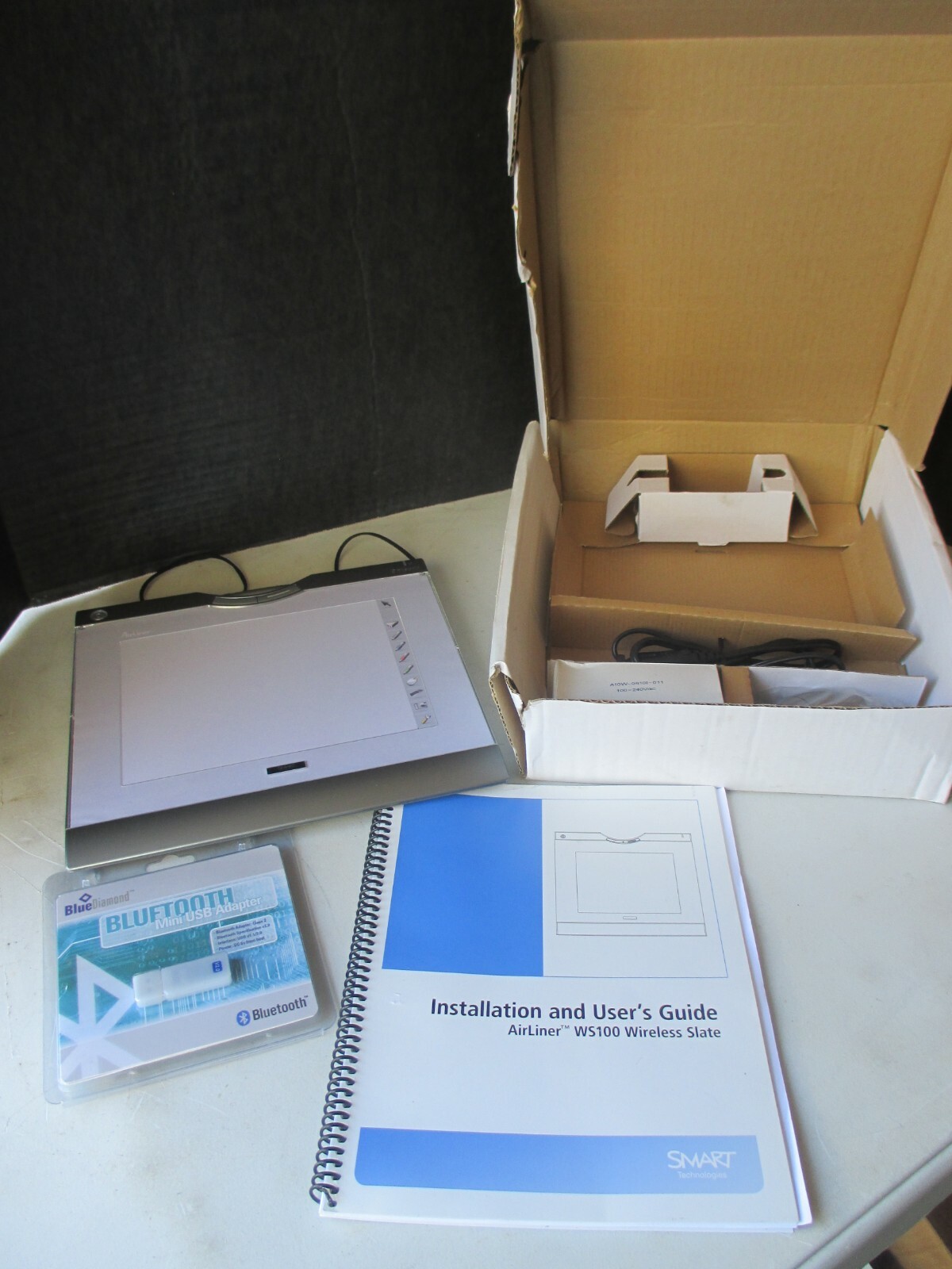 Smart Technologies AirLiner WS100-R1 Bluetooth Wireless Slate w/ Accessories