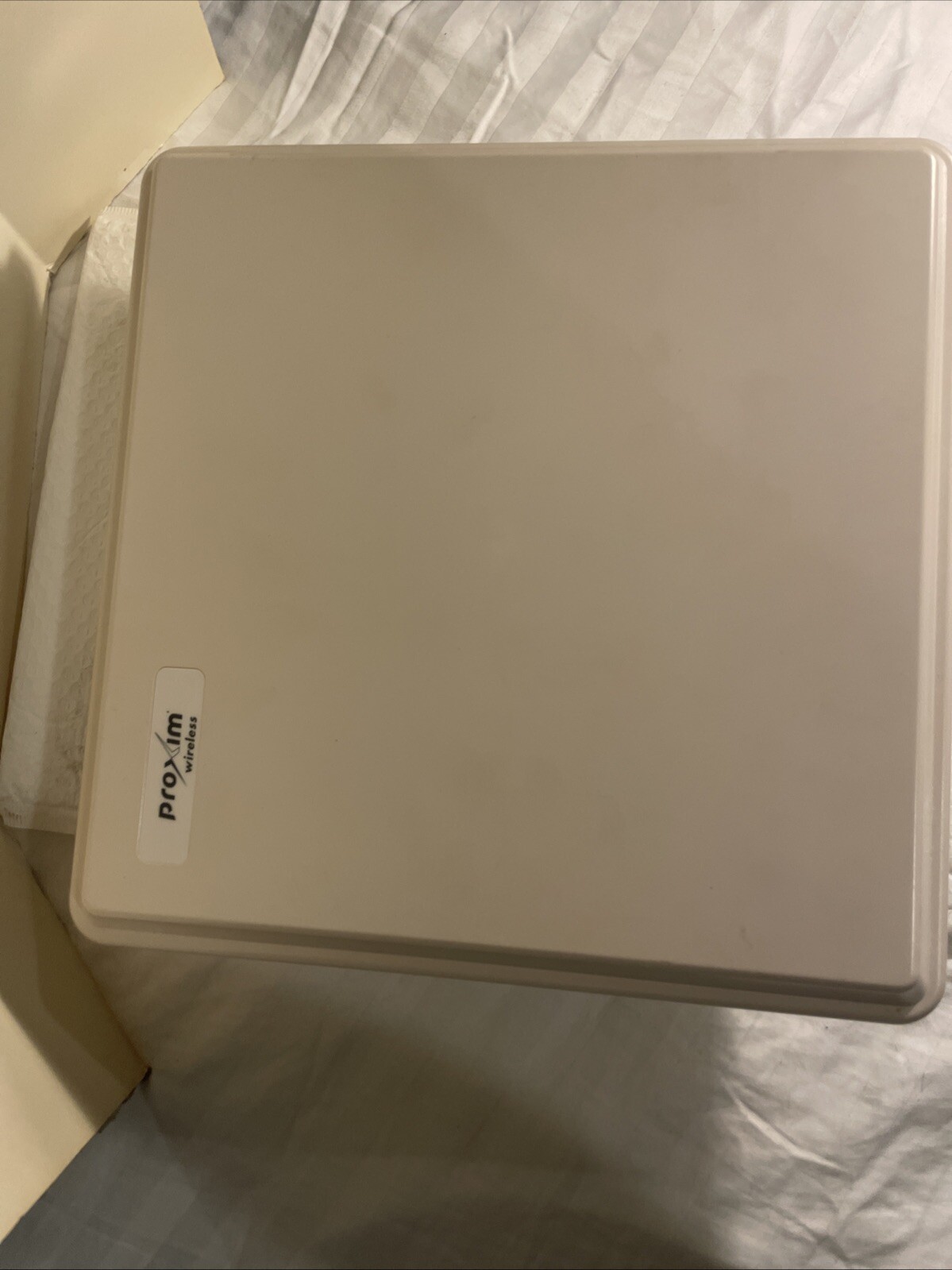 PROXIM Wireless TSUNAMI QB 8150 EPR-WD End ,300Mbs Same Day Shipping
