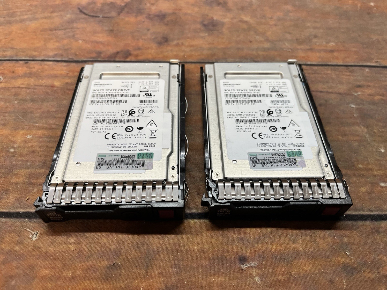 HPE Toshiba 400GB 12G SAS MU DS 2.5in SFF SSD Smart Carrier G8 G9 G10 DS Lot 2