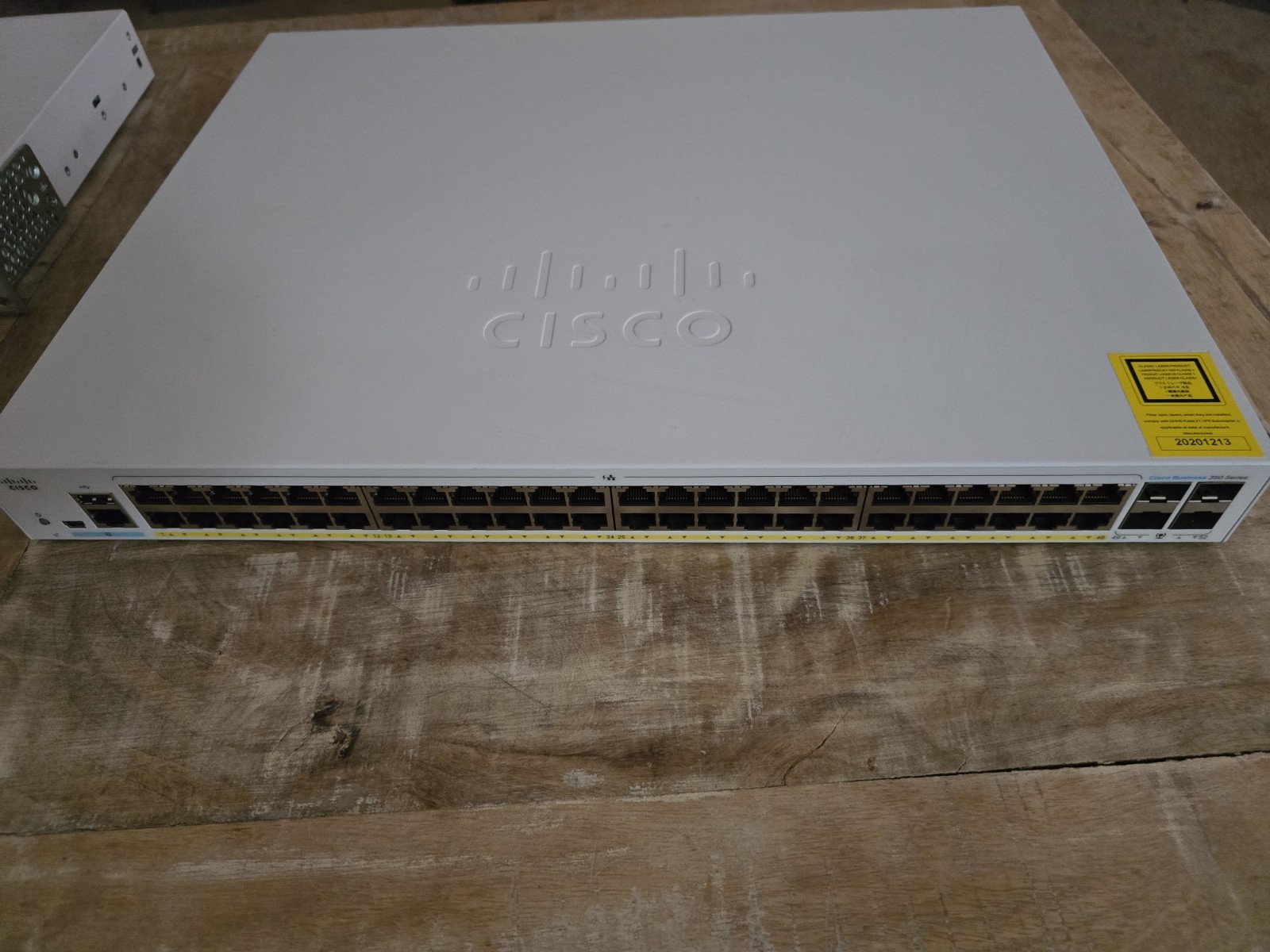 Cisco CBS350-48P-4G • 48× PoE Gigabit • 4× SFP Uplinks