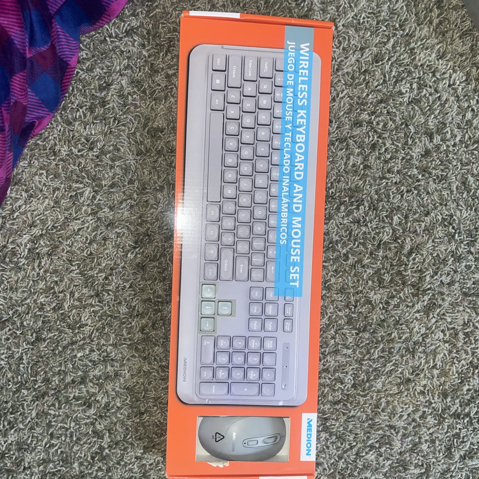 WIRELESS KEYBOARD AND MOUSE SET- grey color-new in box