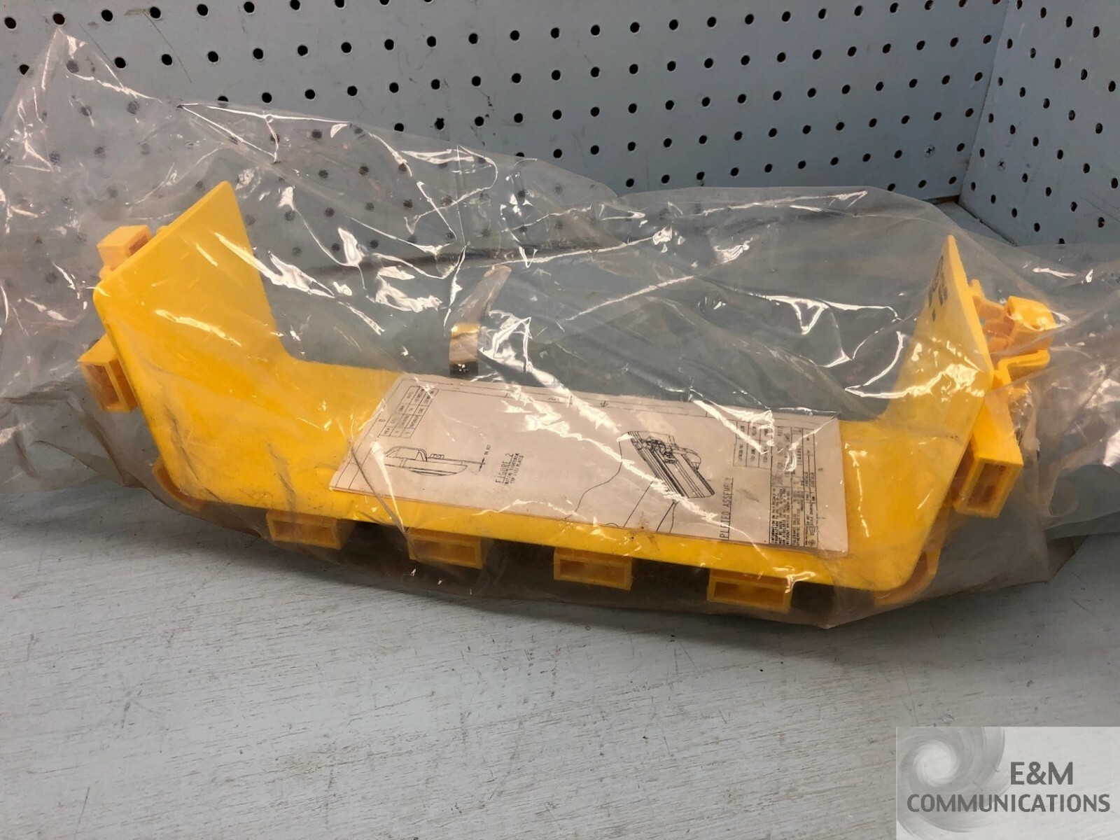 NEW FGS-JUNC-F ADC TE COMMSCOPE FIBERGUIDE YELLOW 4 X 12 INCH JUNCTION KIT NEW