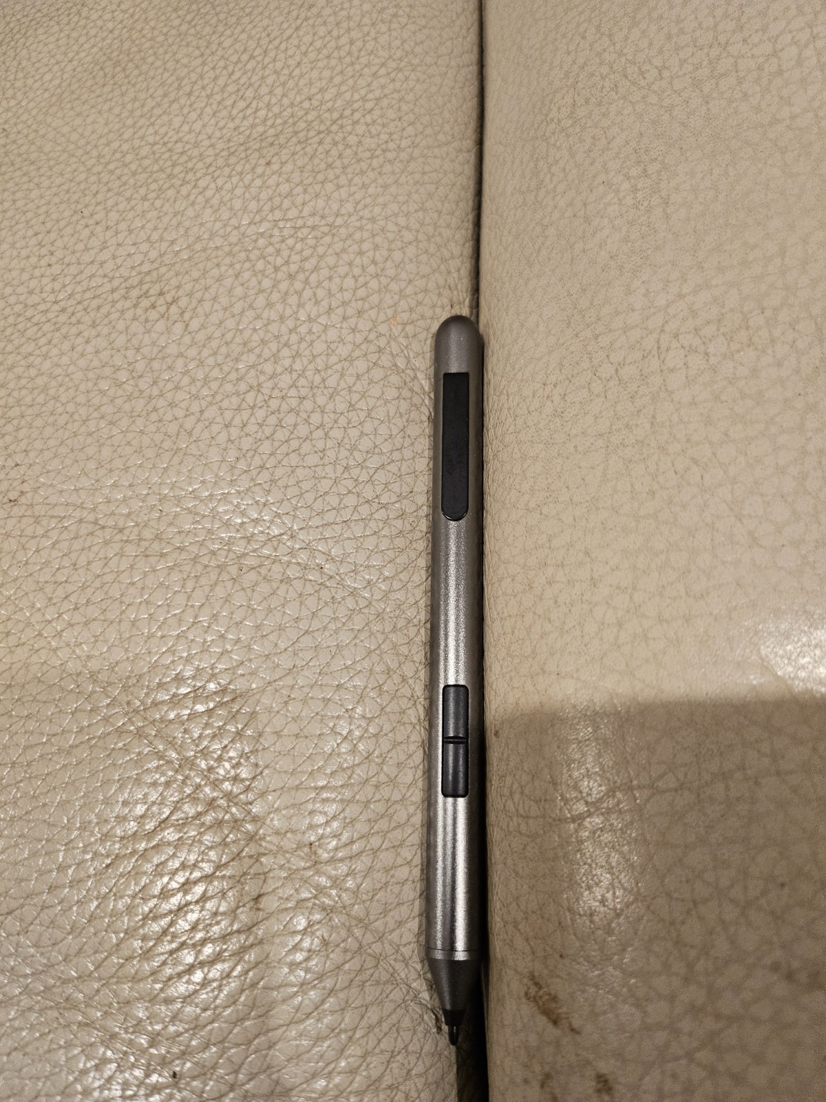 Dell PN556W 39.4 mil Active Tablet Stylus - Silver