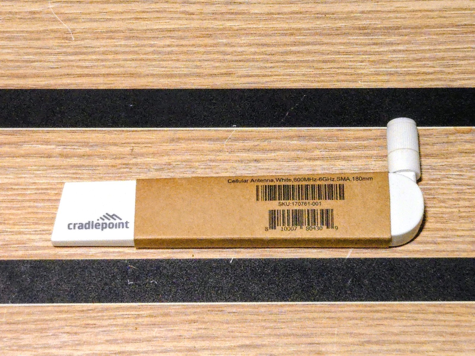 Cradlepoint 170761-001 4G 5G Cellular Antenna 600MHz-6GHz SMA White 180mm
