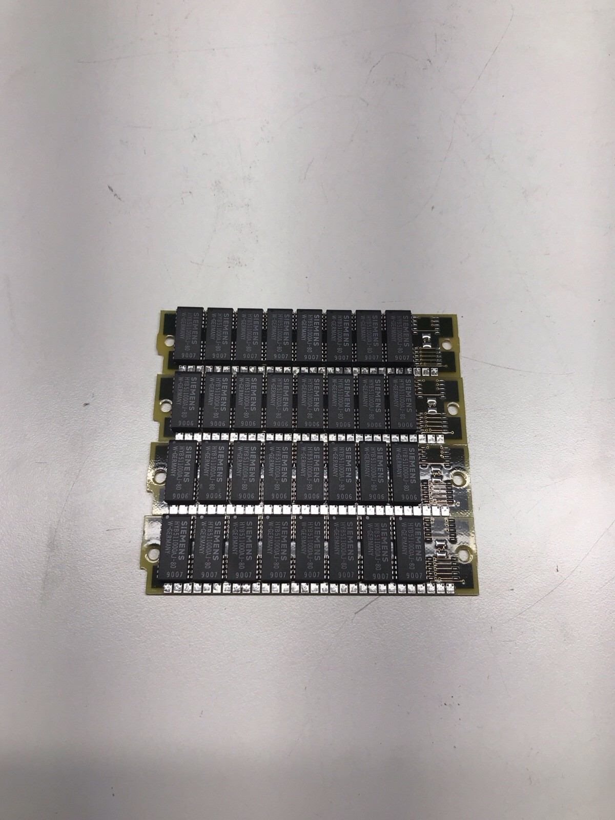 Lot of 4 Siemens HYB511000AJ-80 1MB 30-Pin SIPP Memory FPM RAM 1Mx9 Parity 80ns