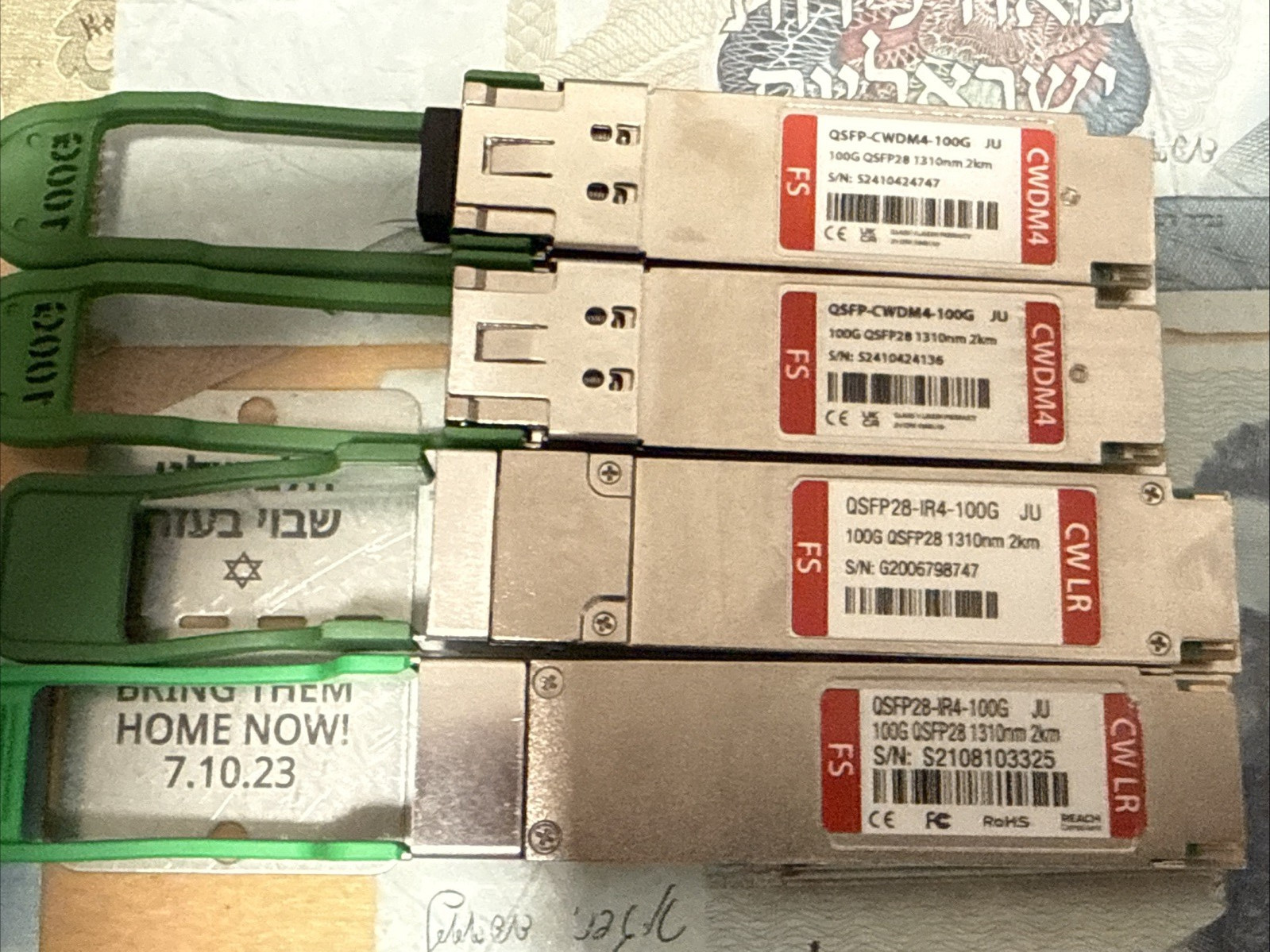 Lot of 4x FS 100G-CWDM4-IR4 QSFP28 1310nm 2km
