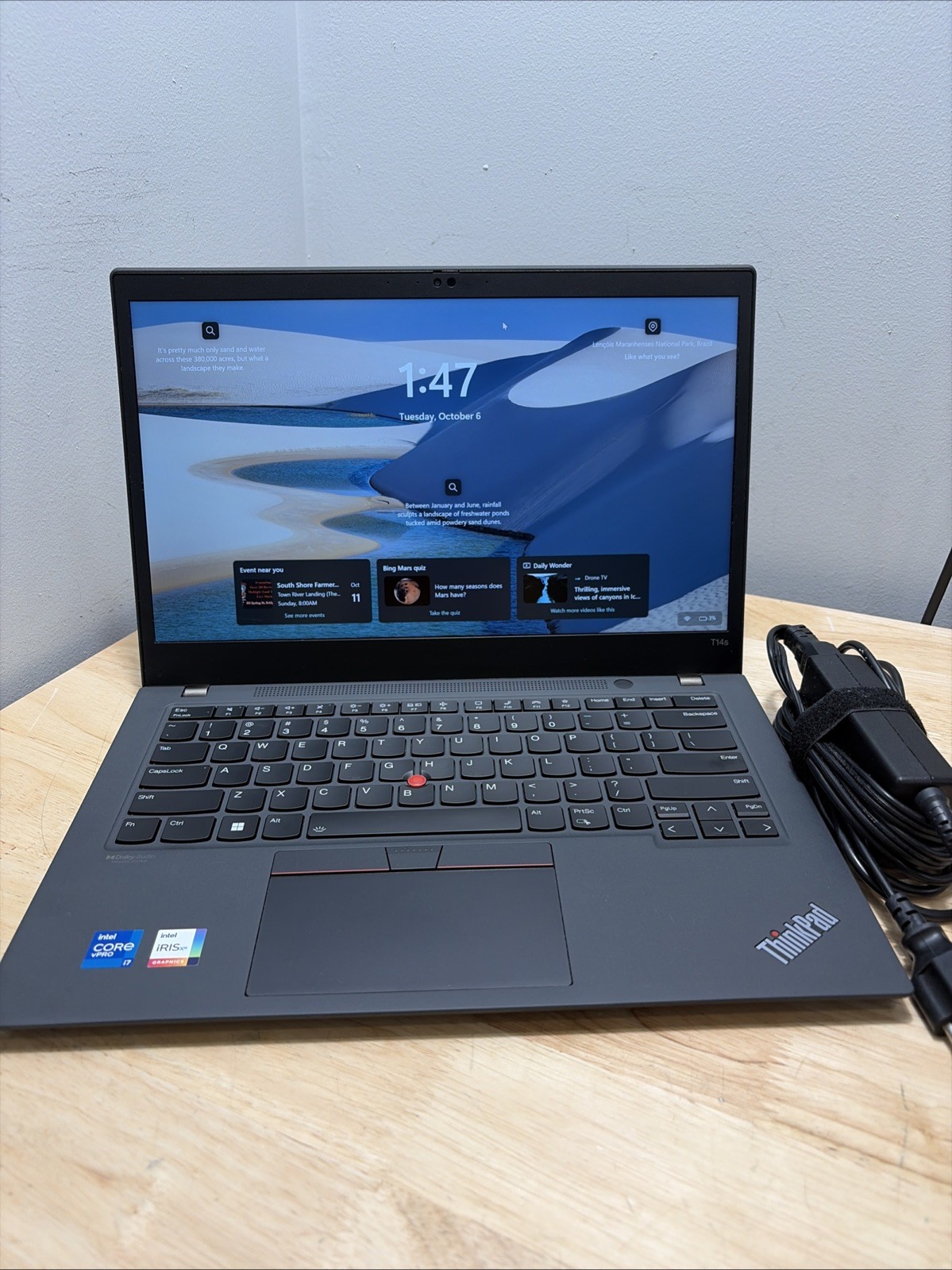 14" Lenovo ThinkPad T14S Gen 2i Core I7-1165G7  16GB 256GGB WCam  W11 Cord