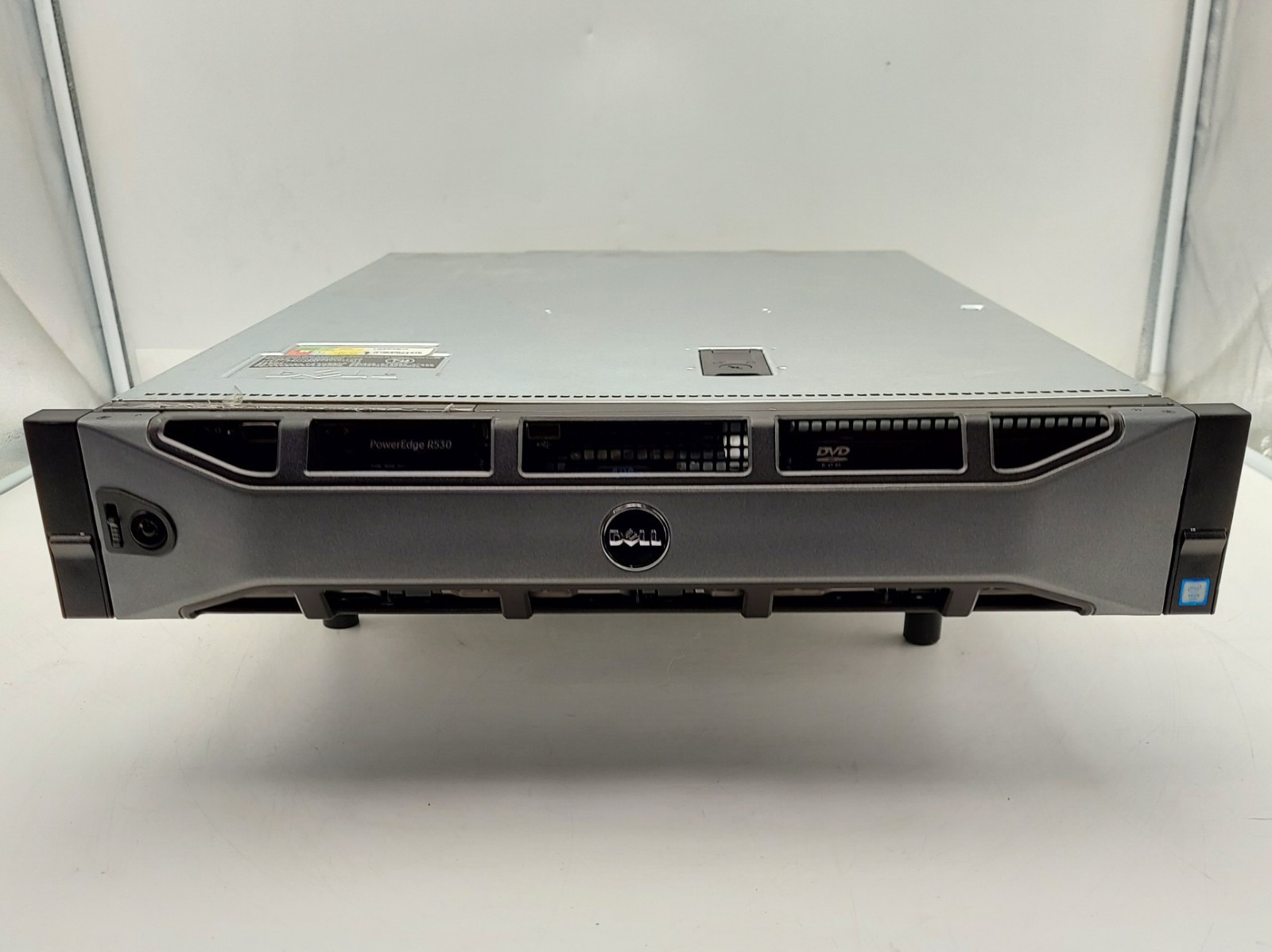 DELL Poweredge R530 Xeon E5-2620 v4 2.10Ghz 16GB RAM 3x300gb 2x750w
