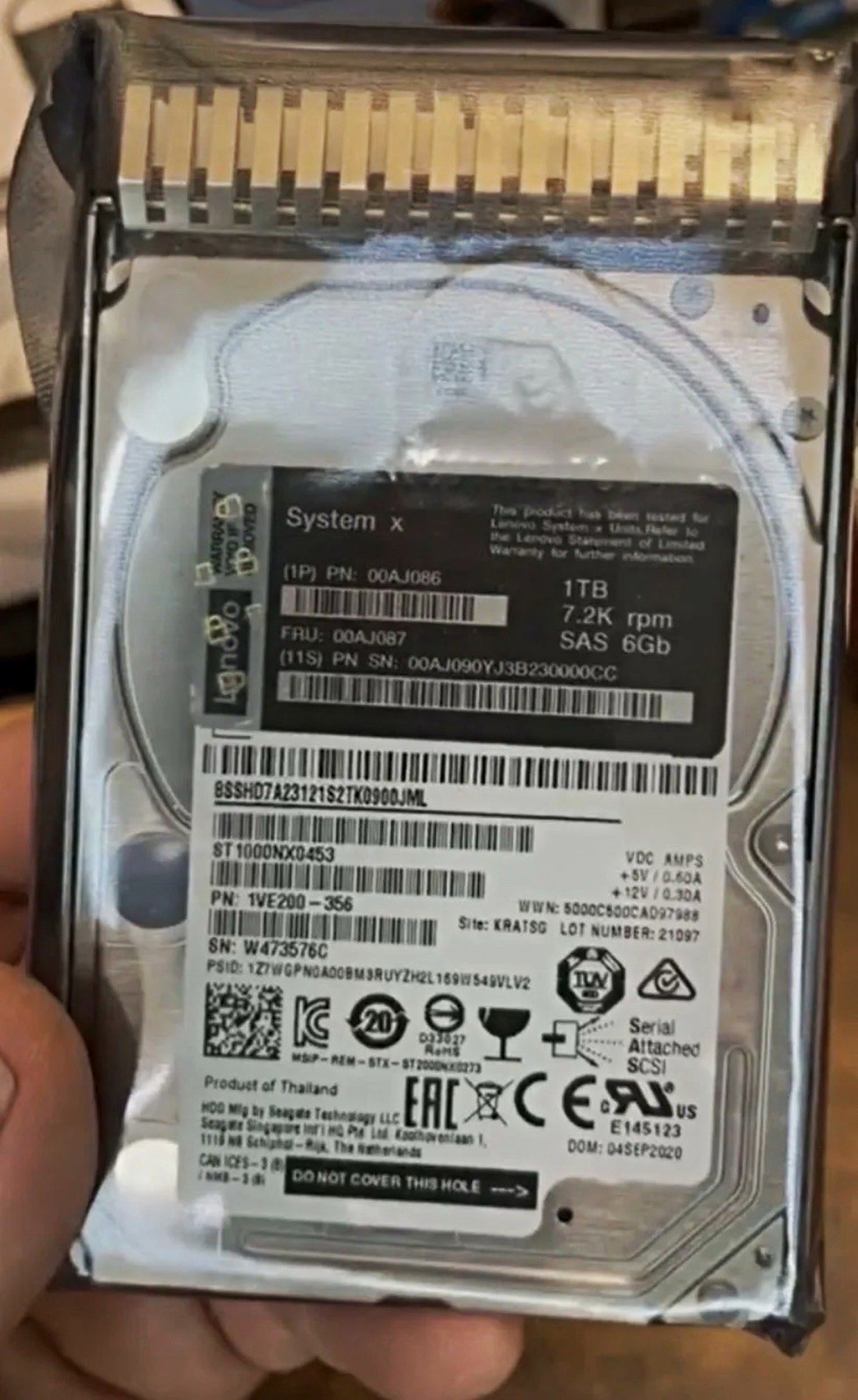 This is for one Intel SSD DC P4510 Series solid state drive with a 2.0TB  model