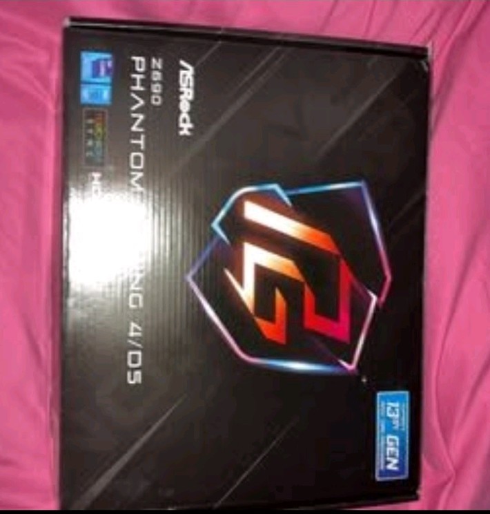 ASRock Z690 Phantom Gaming 4/D5 ATX Intel LGA1700 DDR5 M.2 PCIe HDMI