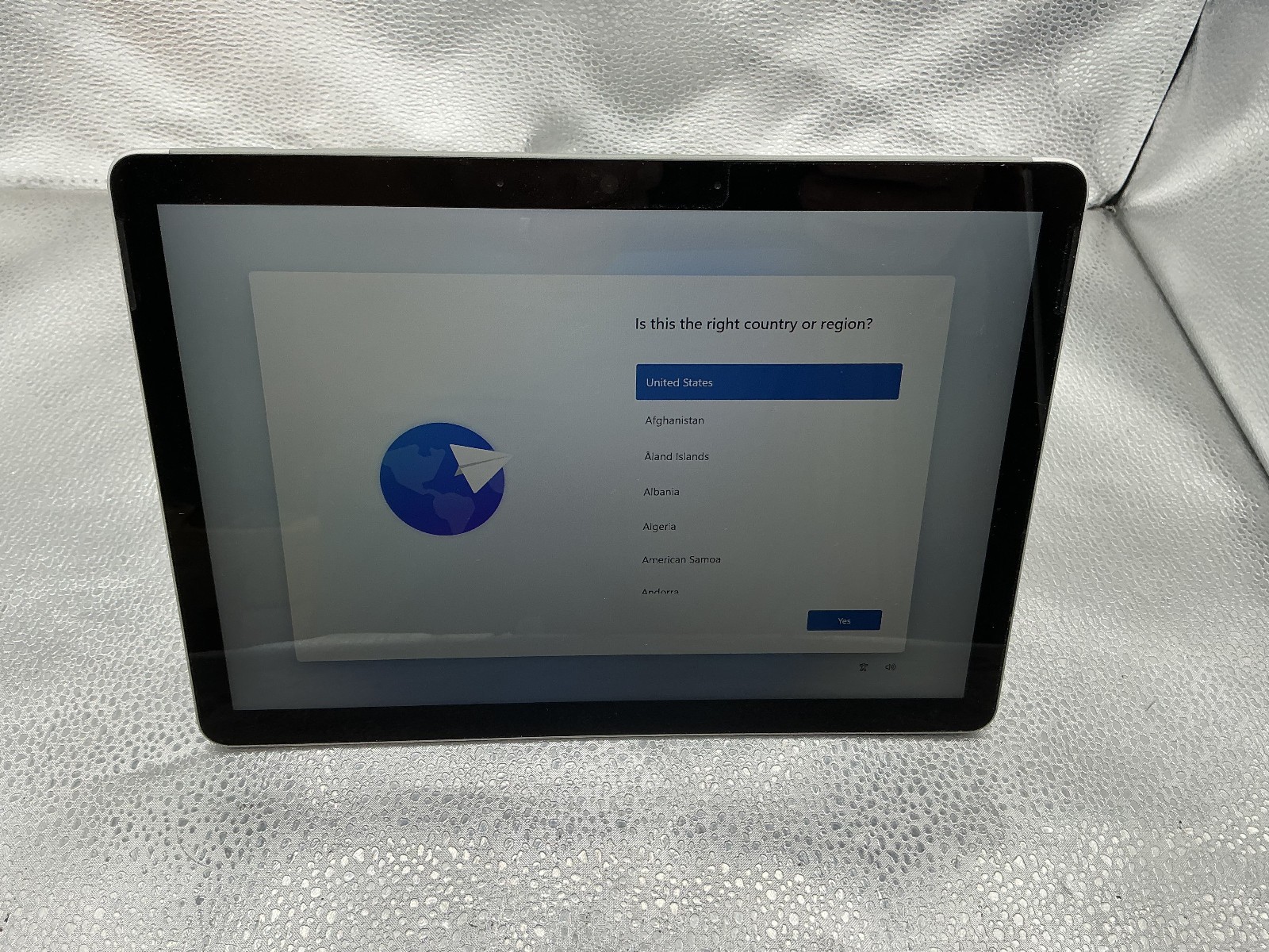 Microsoft Surface Go 2 10.5" FHD m3-8100Y 1.10GHz 8GB RAM 128GB SSD Win11Pro