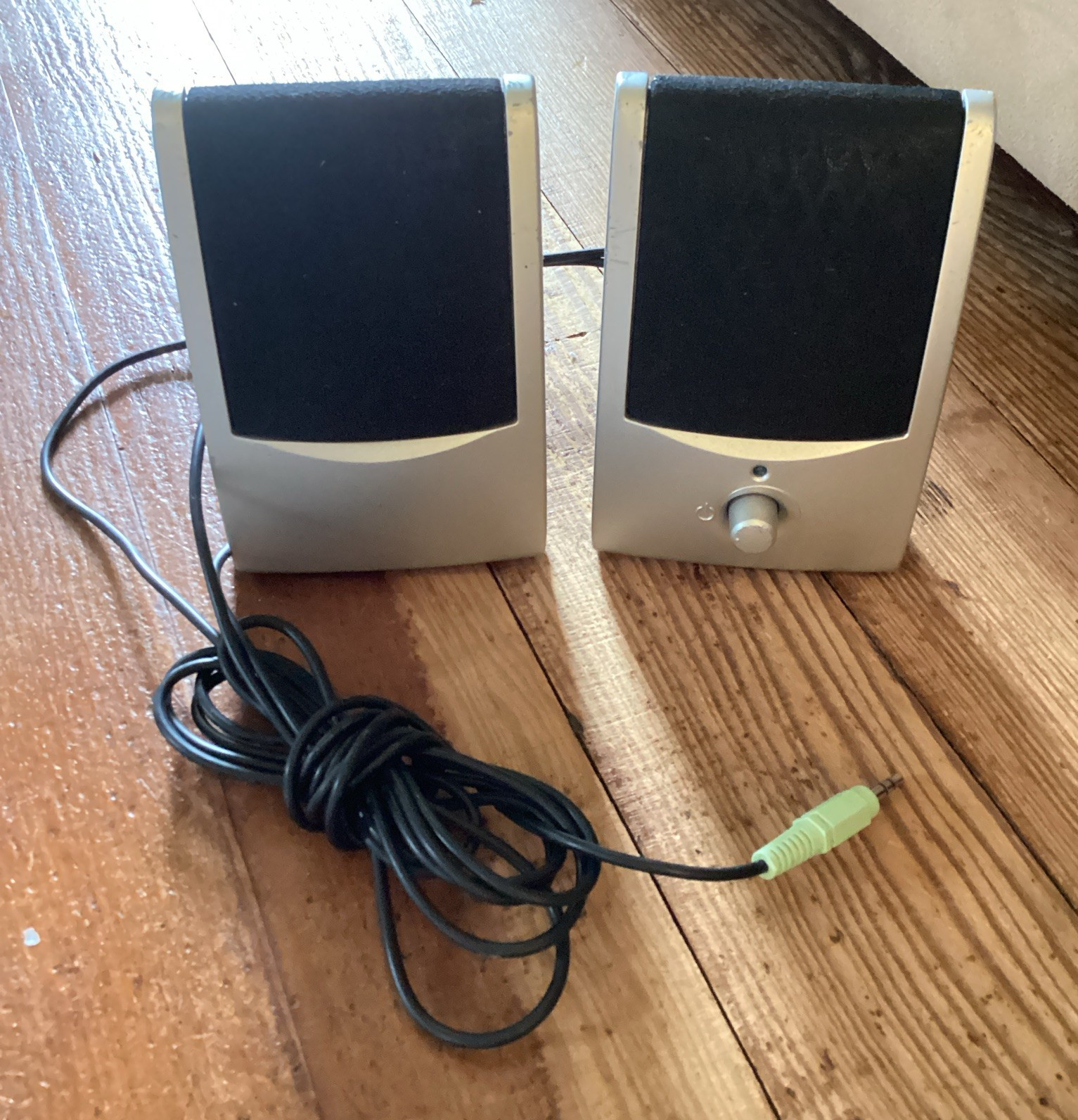 Diamond Audio GEM 2.0 Wired 2.0 Computer Speakers w/ 3.5mm, Silver/Black