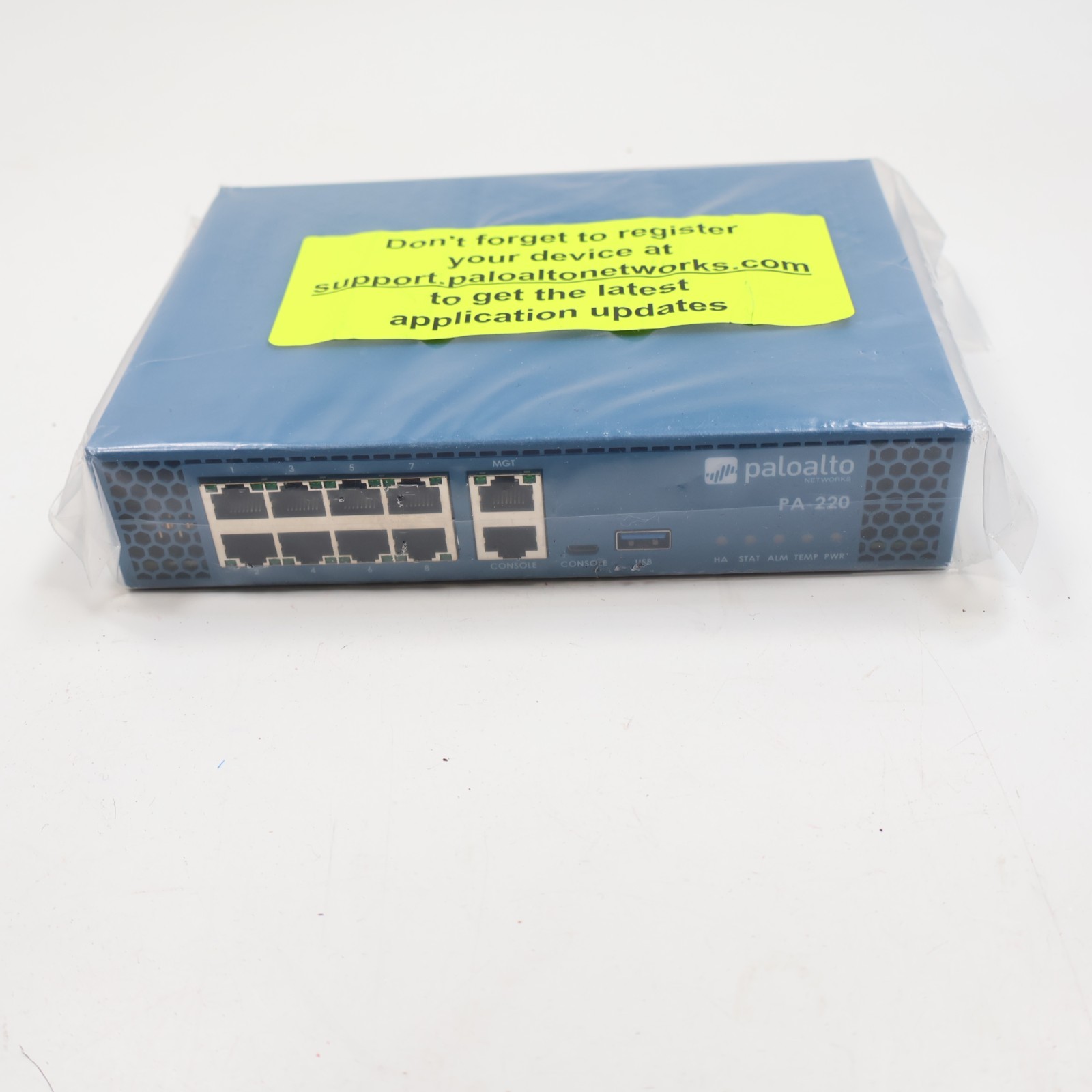 Sealed PALO ALTO PA-220 NETWORK SECURITY APPLIANCE FIREWALL New Open Box